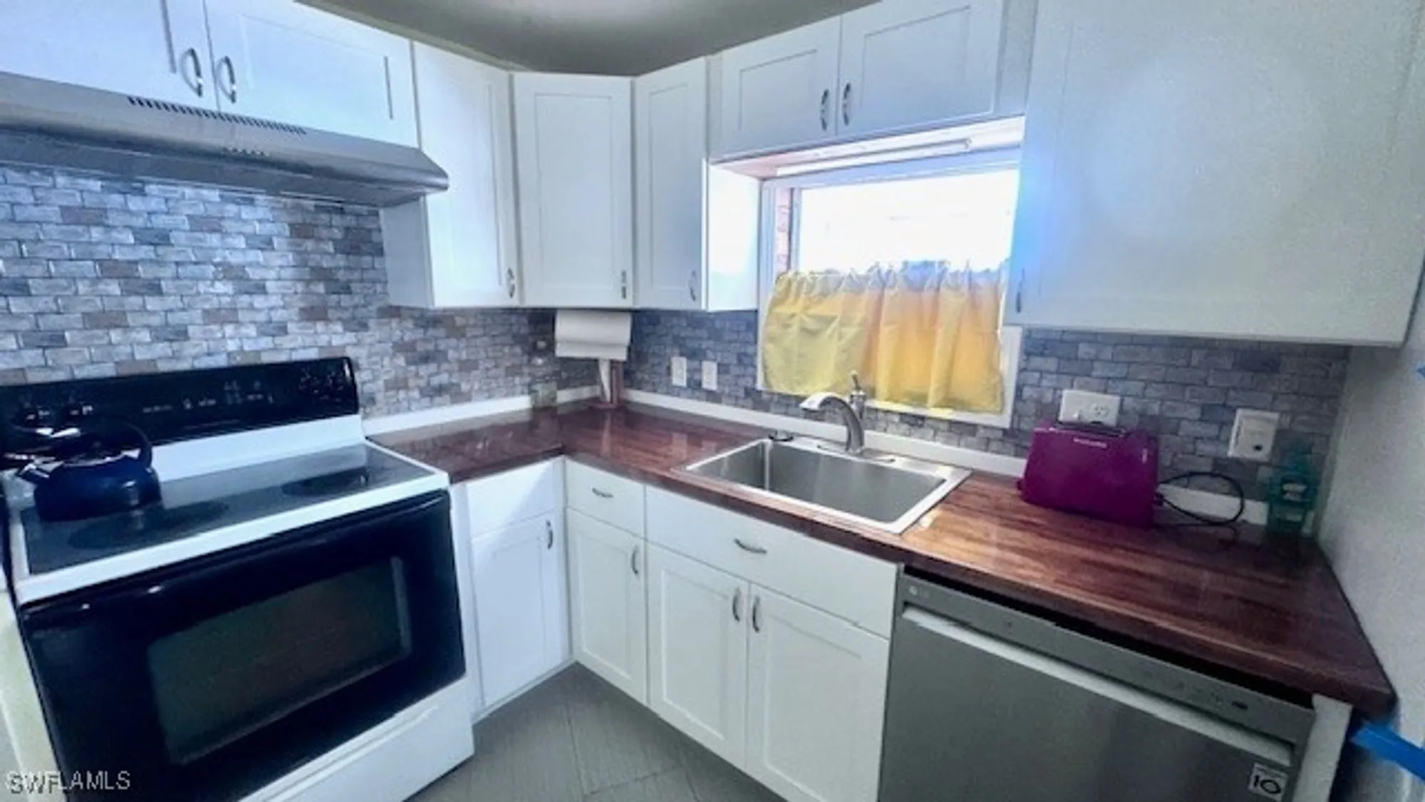 Property Slideshow image 2 of 36 | 5655 captain john smith loop, North Fort Myers, FL, 33917