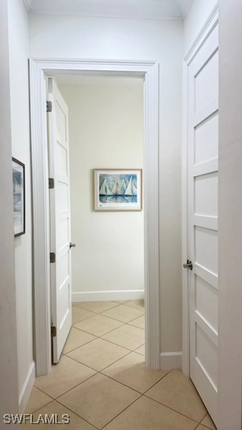 Property Slideshow image 14 of 42 | 5052 martinique dr, Naples, FL, 34113