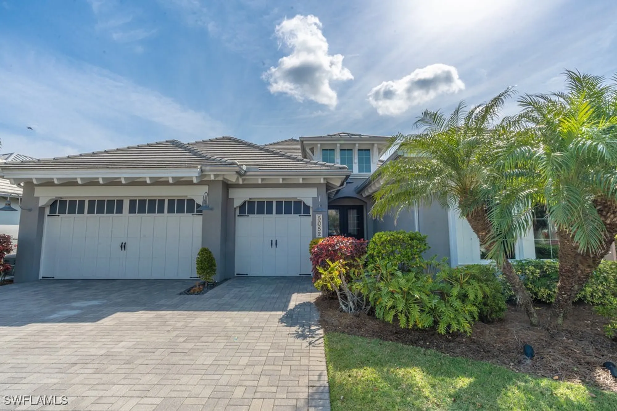 Property Slideshow image 1 of 42 | 5052 martinique dr, Naples, FL, 34113