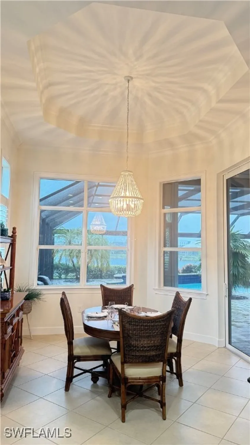 Property Slideshow image 13 of 42 | 5052 martinique dr, Naples, FL, 34113