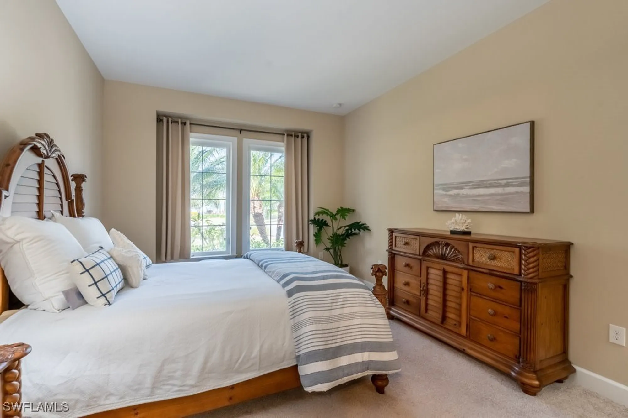 Property Slideshow image 24 of 42 | 5052 martinique dr, Naples, FL, 34113