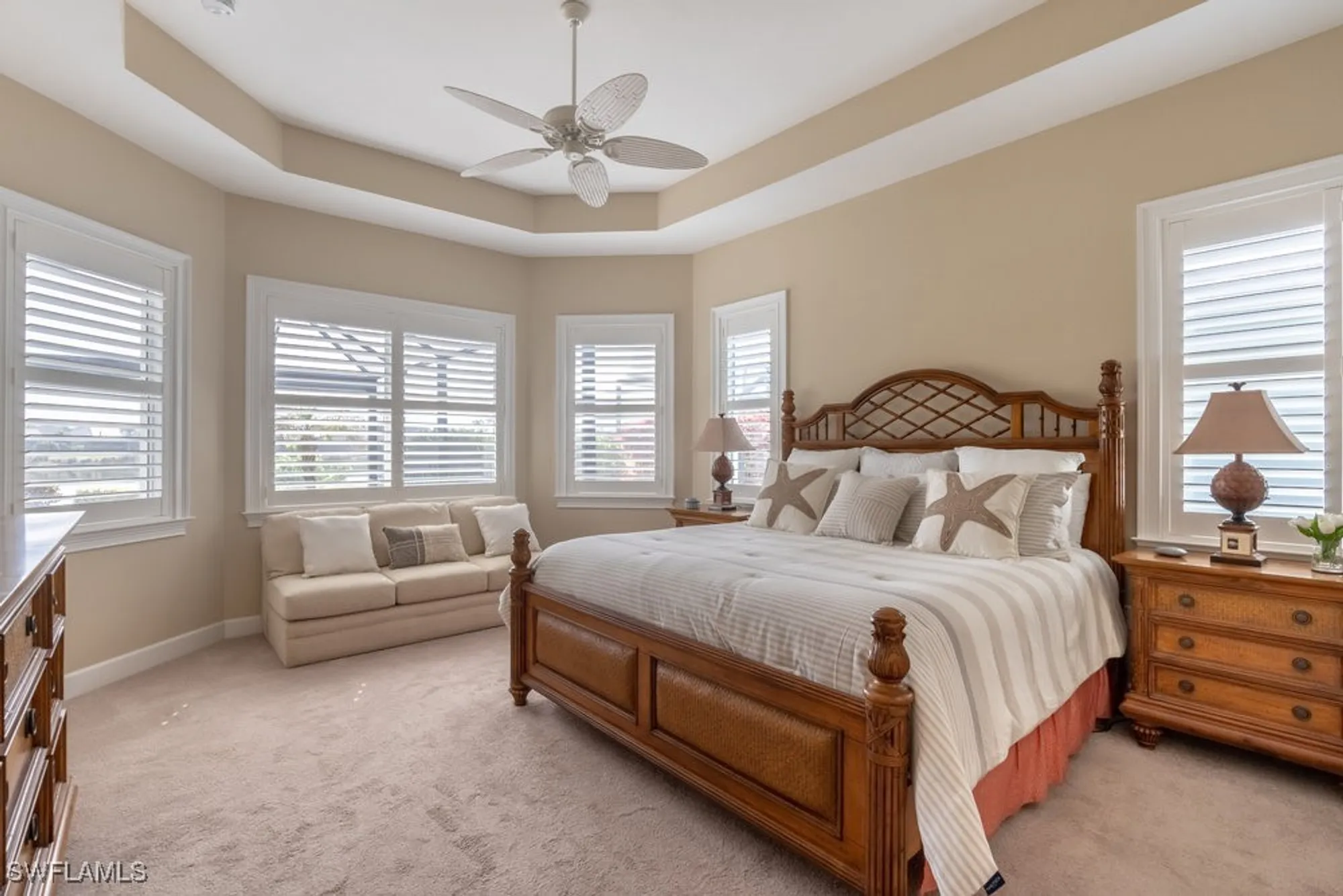 Property Slideshow image 20 of 42 | 5052 martinique dr, Naples, FL, 34113