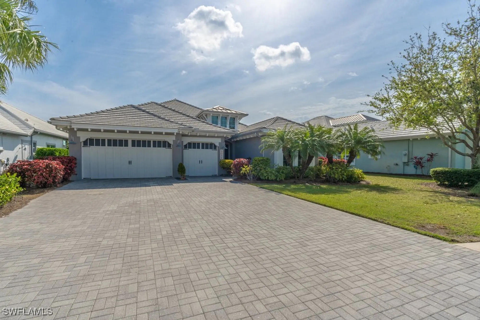 Property Slideshow image 30 of 42 | 5052 martinique dr, Naples, FL, 34113