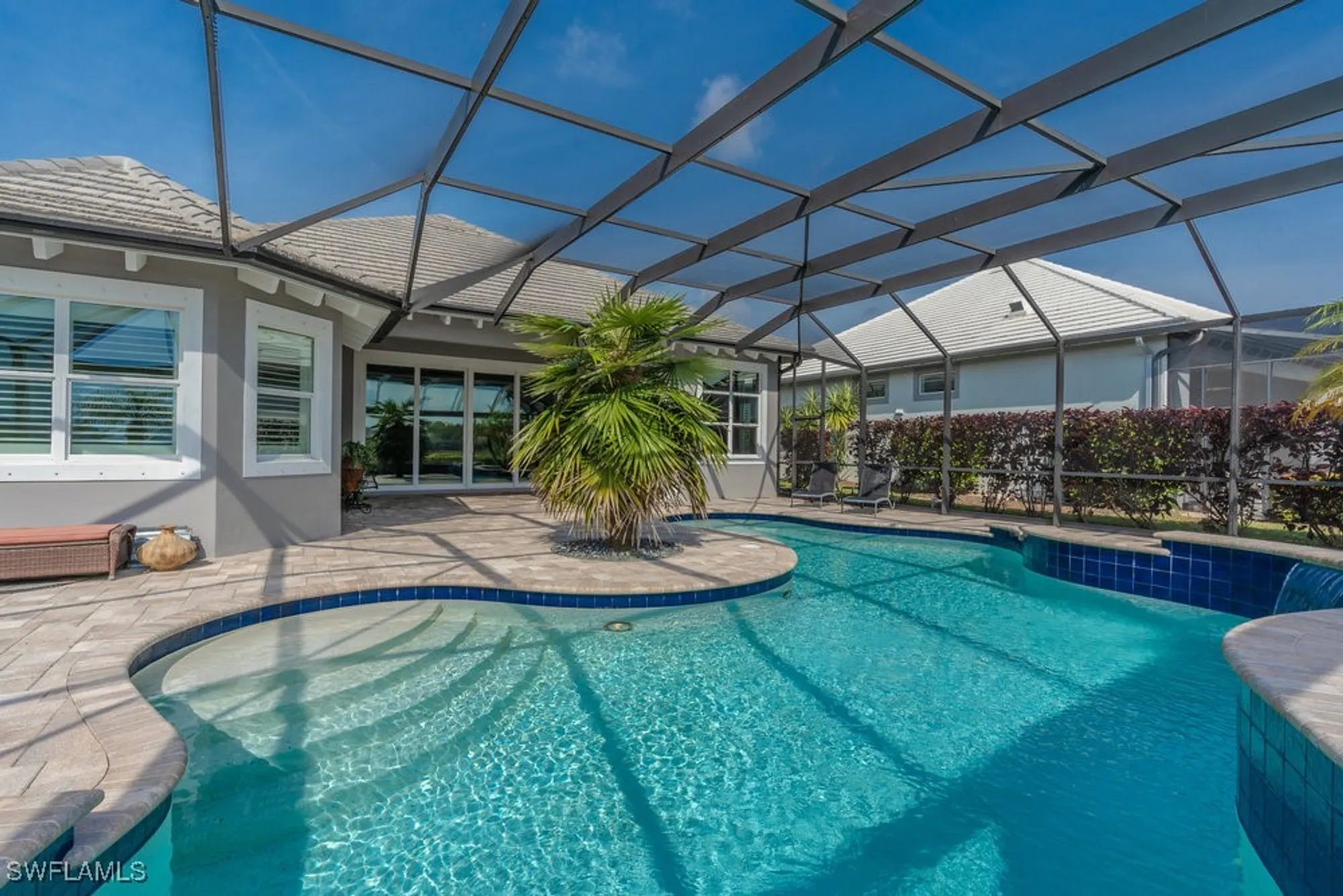 Property Slideshow image 31 of 42 | 5052 martinique dr, Naples, FL, 34113