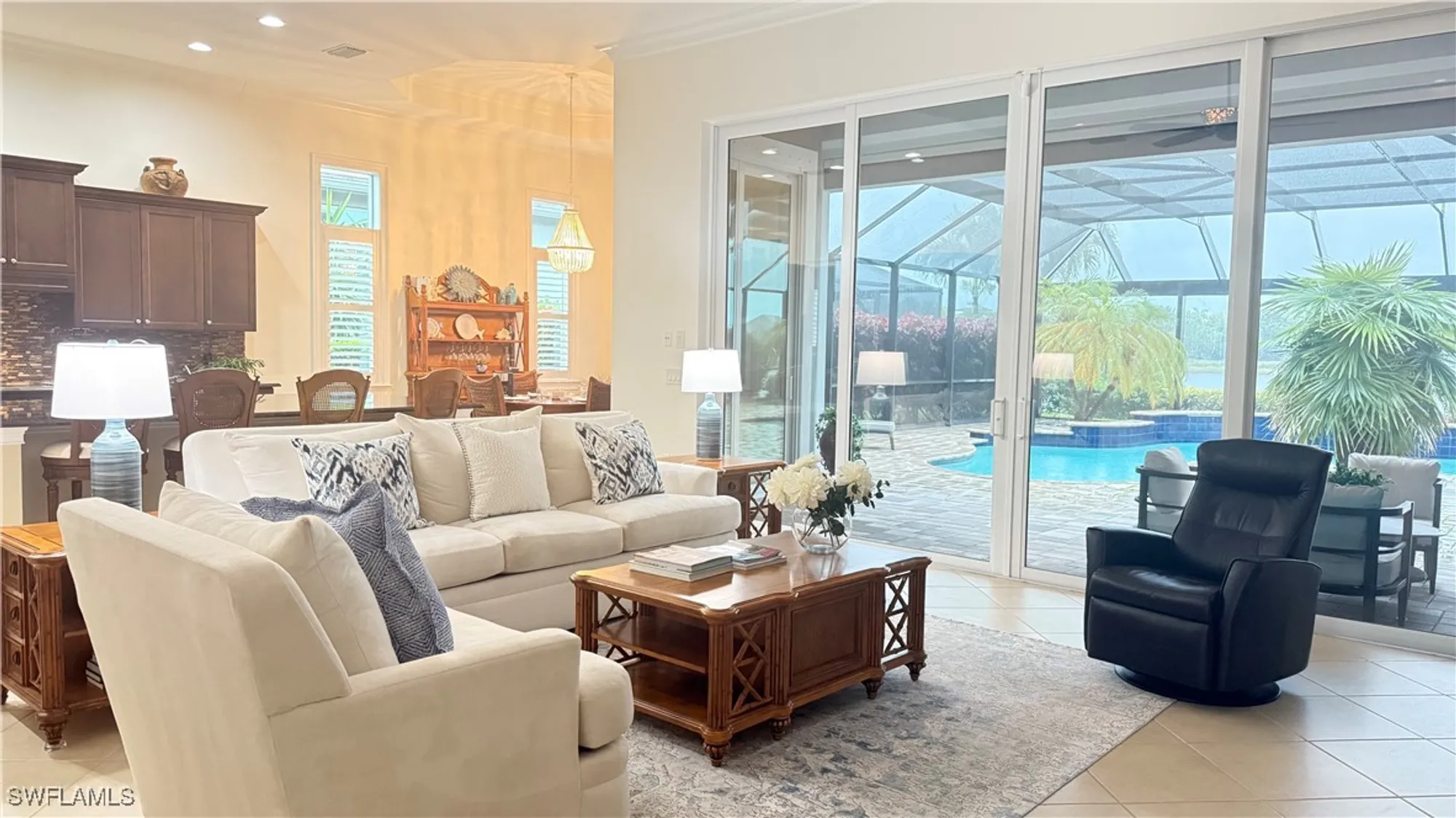 Property Slideshow image 8 of 42 | 5052 martinique dr, Naples, FL, 34113