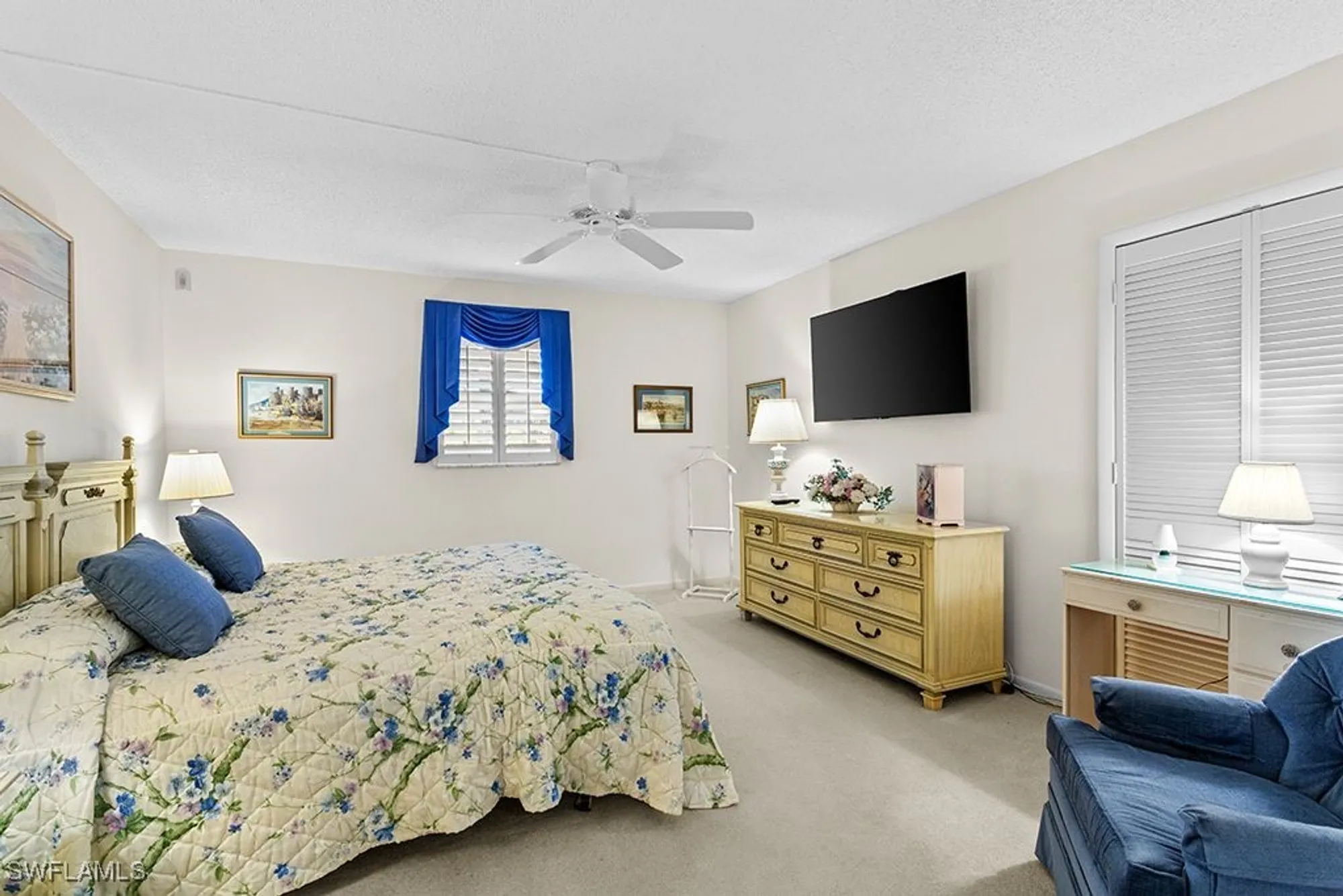 Property Slideshow image 14 of 24 | 222 harbour dr apt 314, Naples, FL, 34103