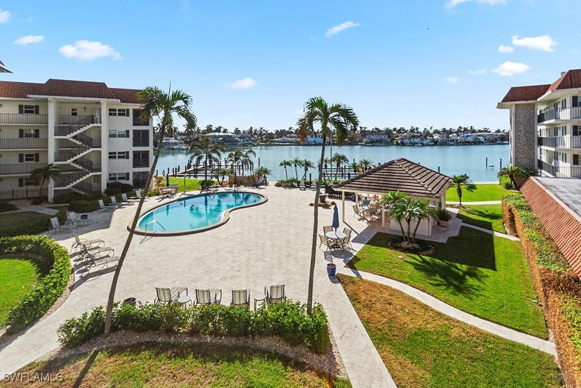 Property Slideshow image 2 of 24 | 222 harbour dr apt 314, Naples, FL, 34103