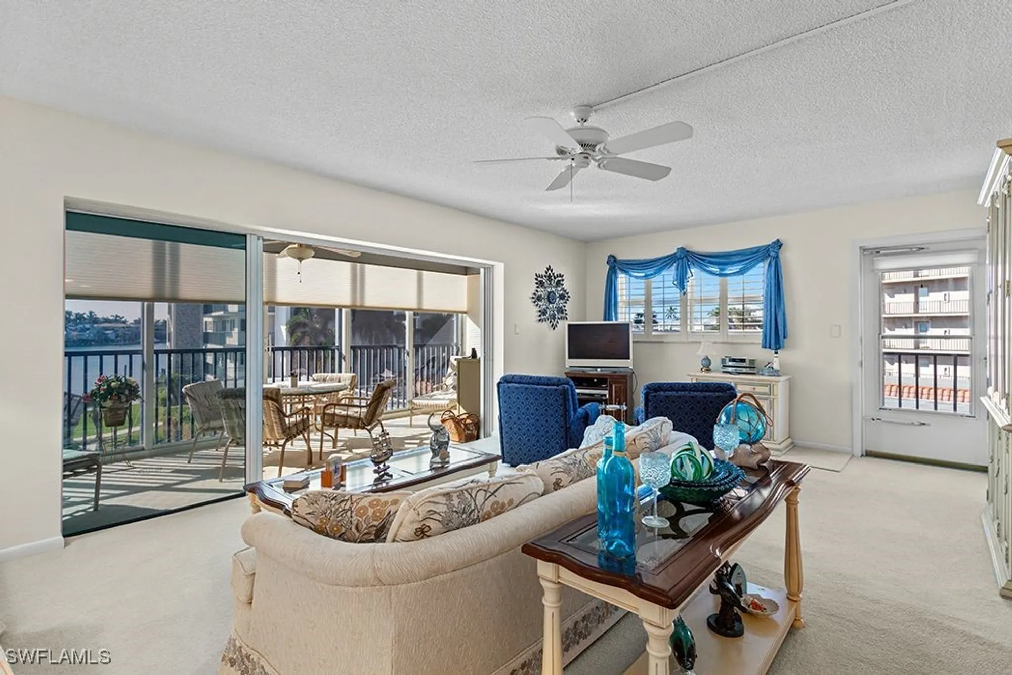 Property Slideshow image 8 of 24 | 222 harbour dr apt 314, Naples, FL, 34103