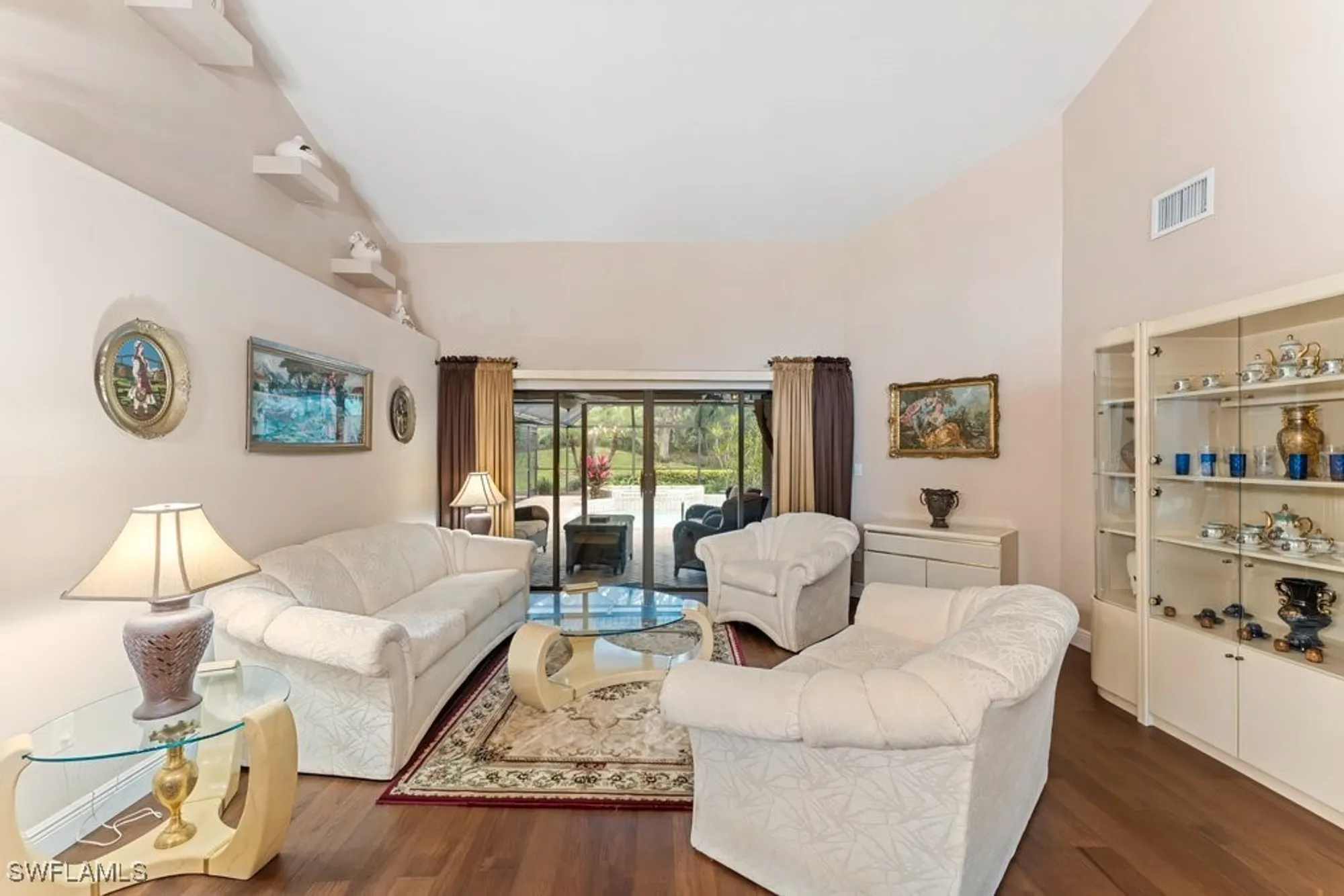 Property Slideshow image 19 of 48 | 812 pine creek ln, Naples, FL, 34108