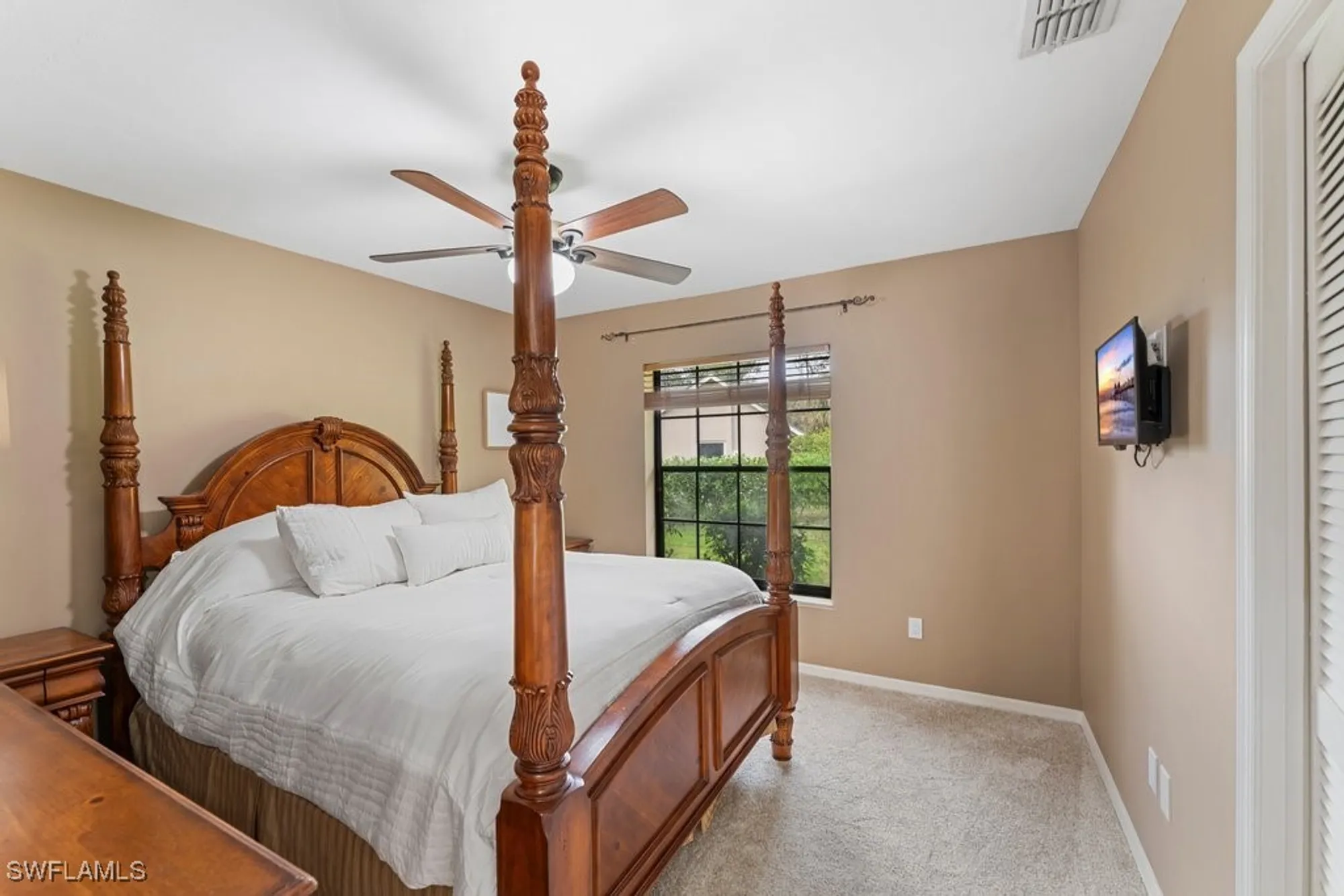 Property Slideshow image 41 of 48 | 812 pine creek ln, Naples, FL, 34108
