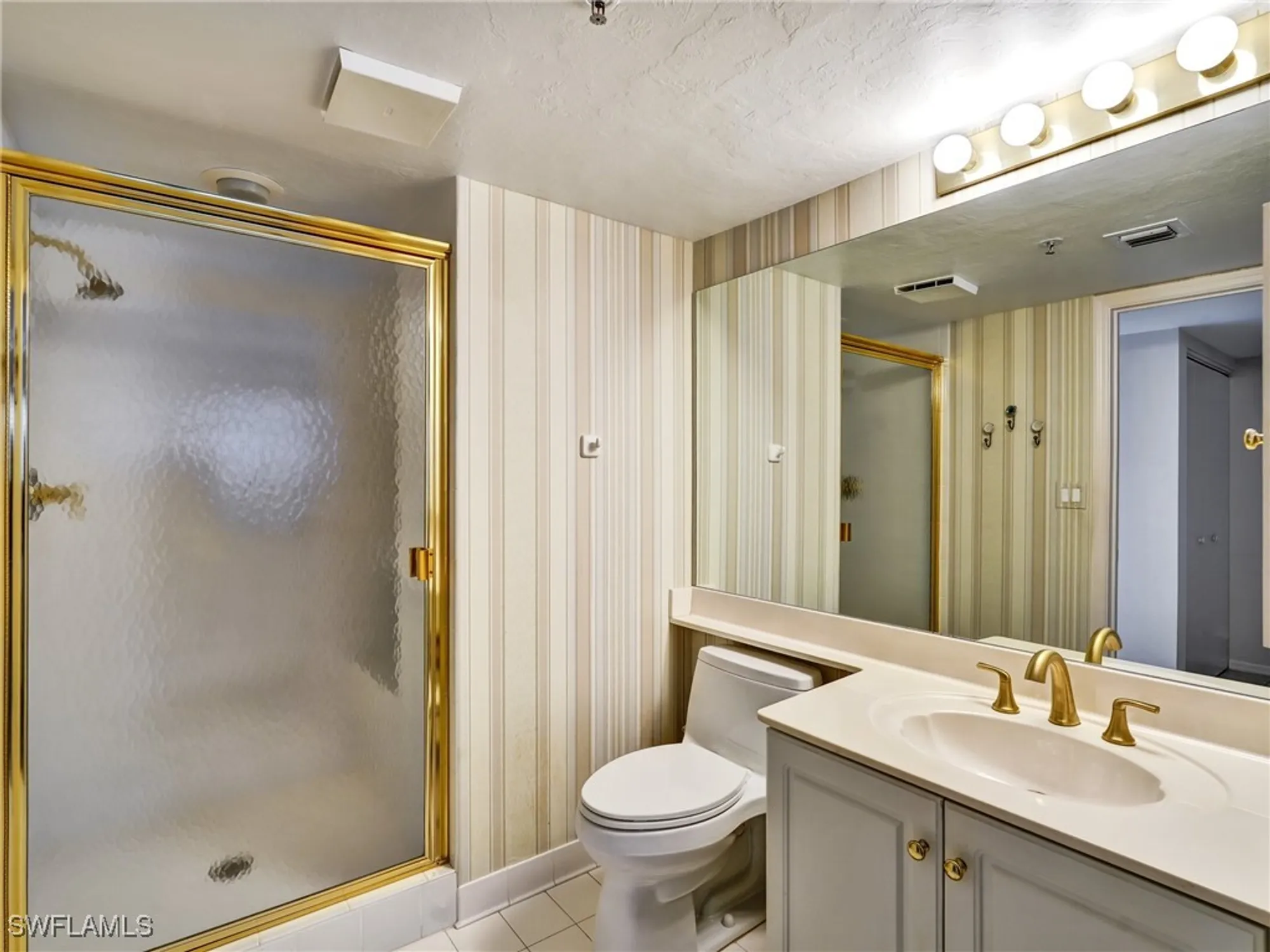 Property Slideshow image 12 of 29 | 6825 grenadier blvd 101, Naples, FL, 34108