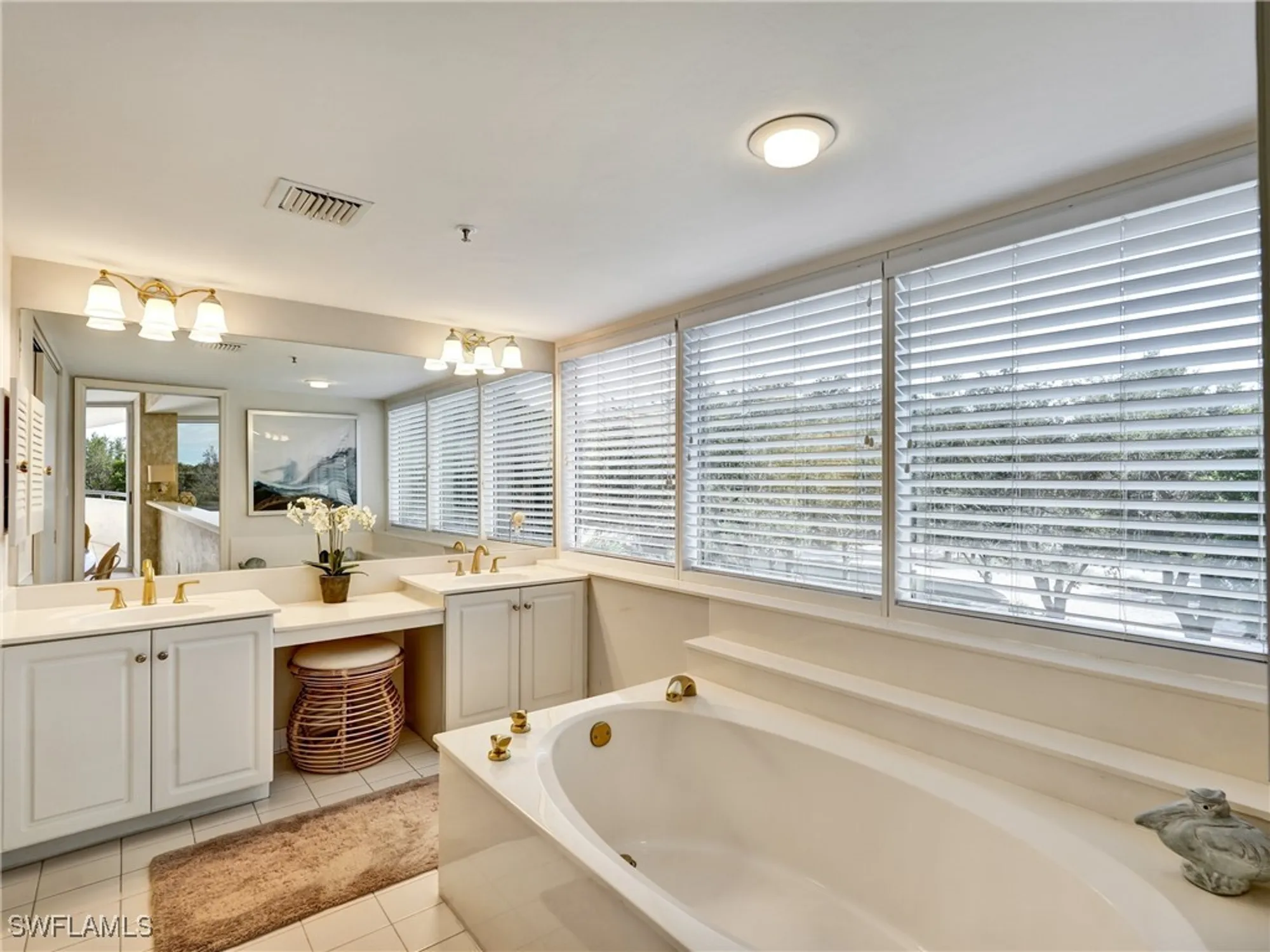 Property Slideshow image 8 of 29 | 6825 grenadier blvd 101, Naples, FL, 34108