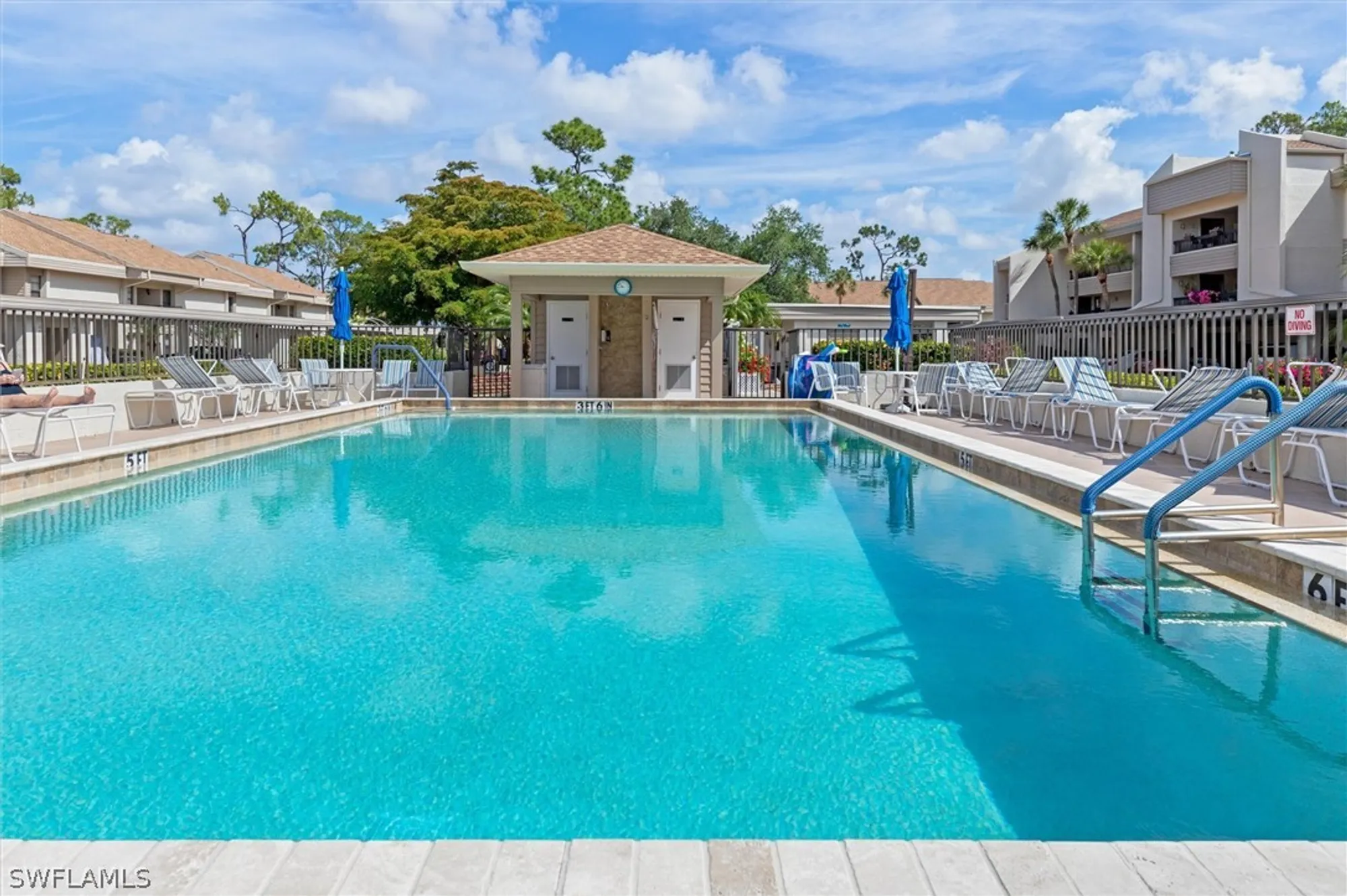 Property Slideshow image 26 of 40 | 5625 trailwinds dr 412, Fort Myers, FL, 33907