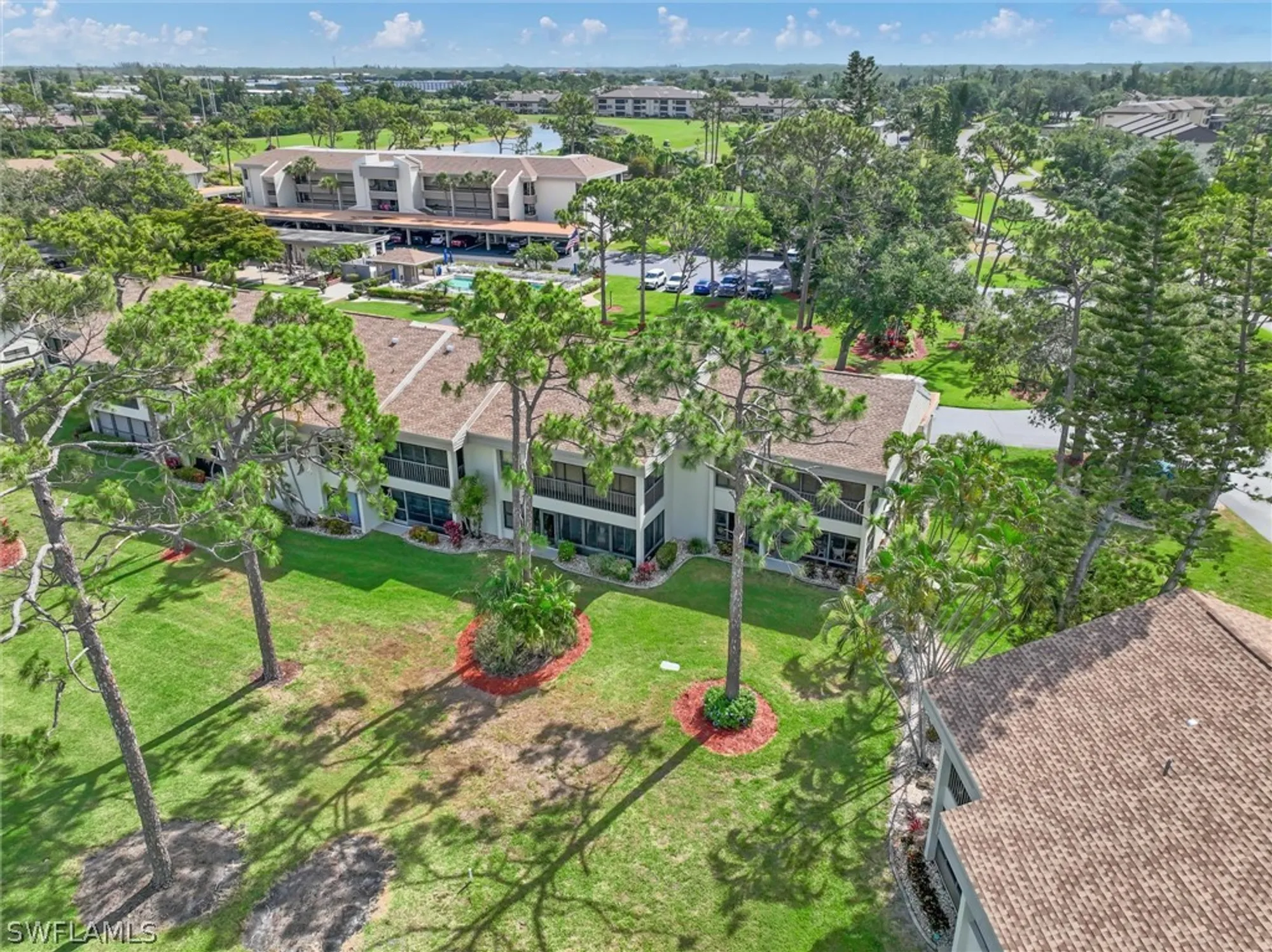 Property Slideshow image 28 of 40 | 5625 trailwinds dr 412, Fort Myers, FL, 33907