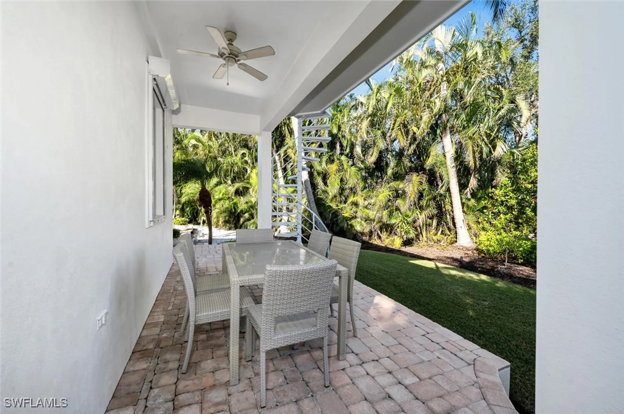 Property Slideshow image 25 of 35 | 405 rudder rd, Naples, FL, 34102