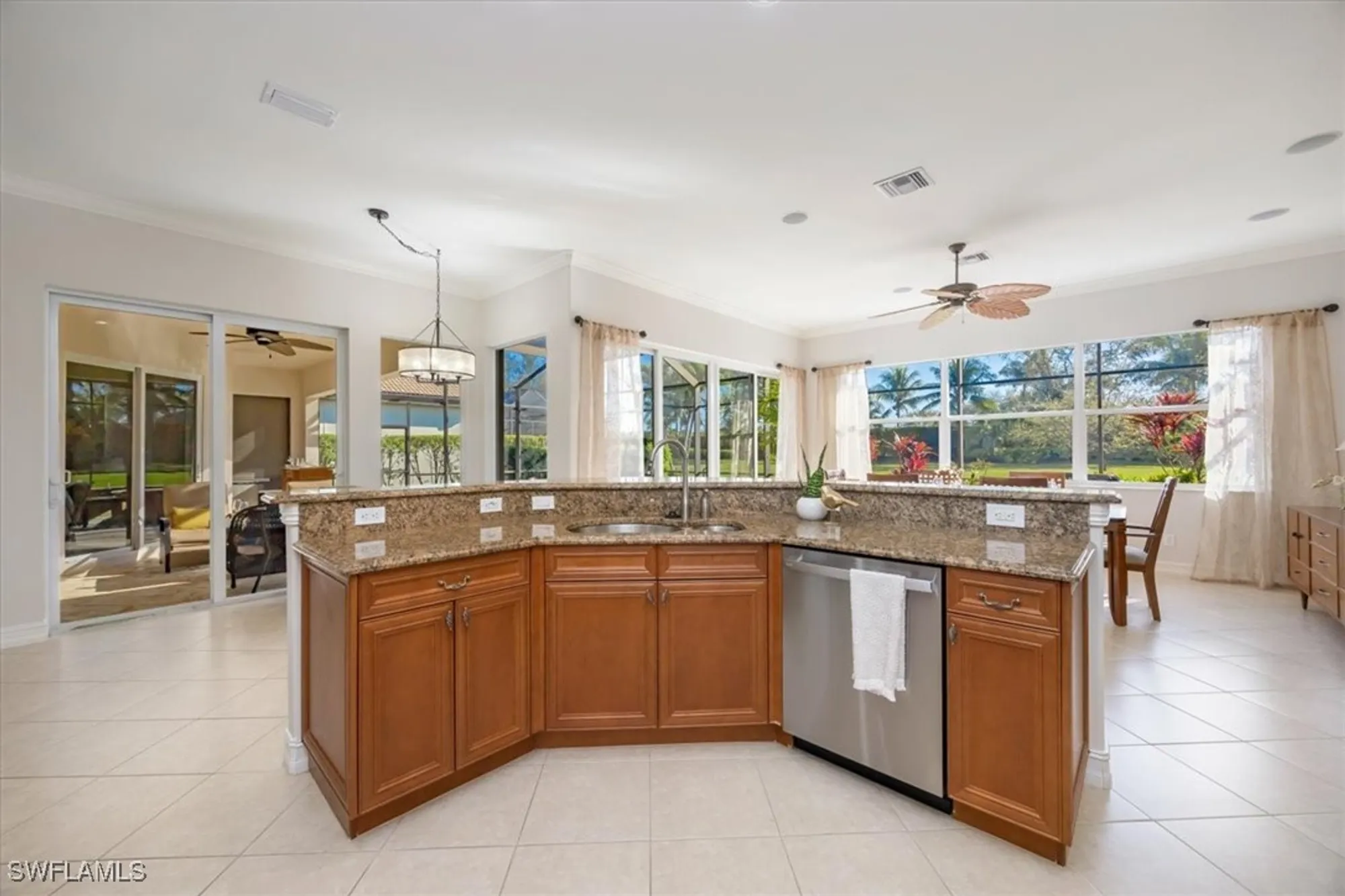 Property Slideshow image 10 of 50 | 7692 cottesmore dr, Naples, FL, 34113
