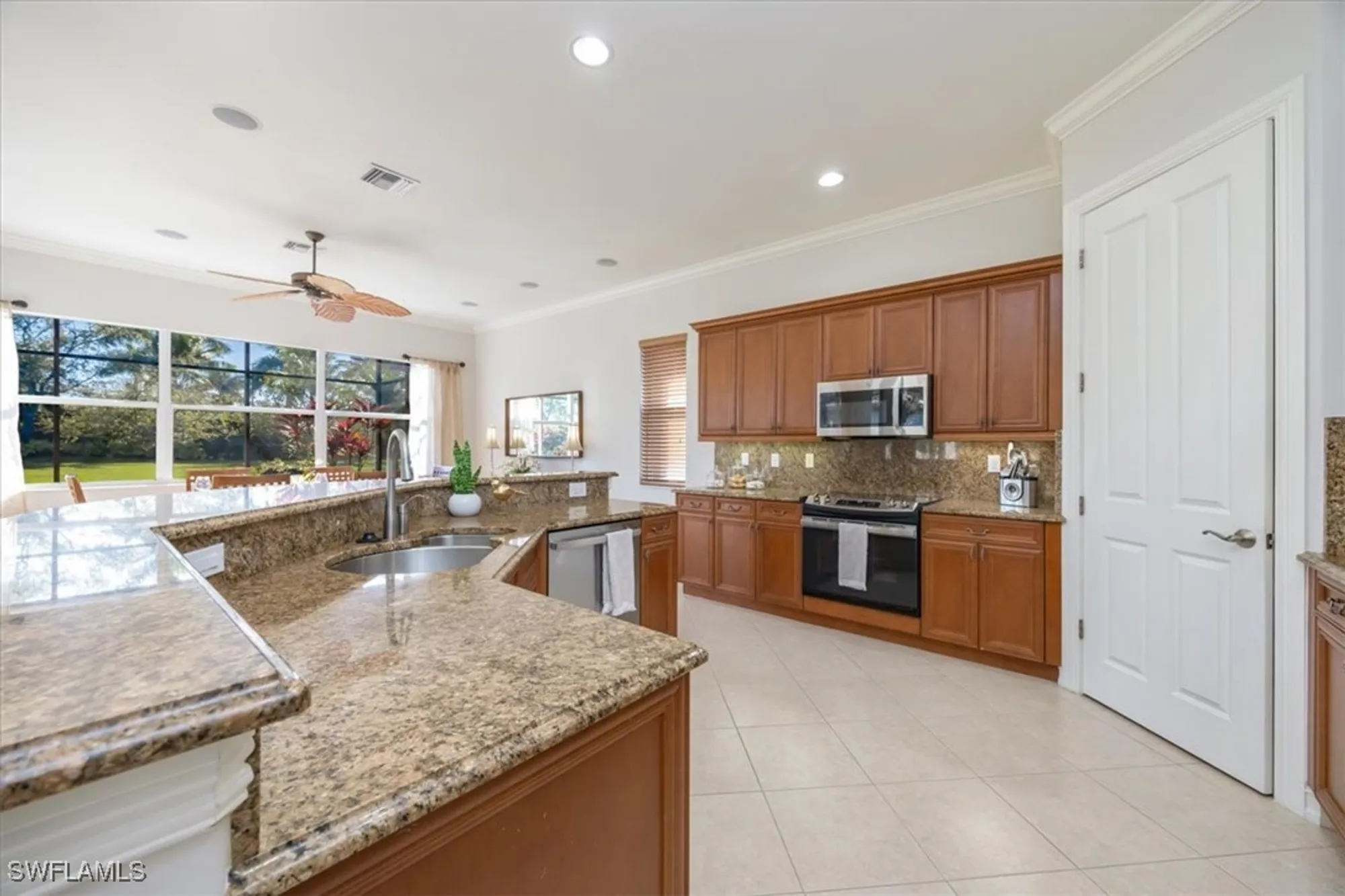 Property Slideshow image 11 of 50 | 7692 cottesmore dr, Naples, FL, 34113