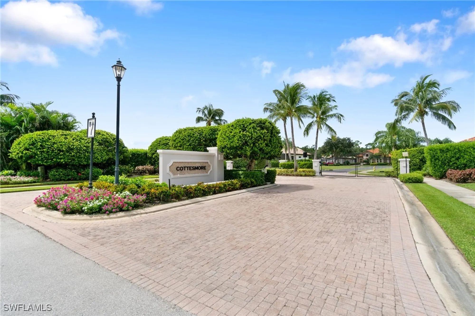 Property Slideshow image 38 of 50 | 7692 cottesmore dr, Naples, FL, 34113