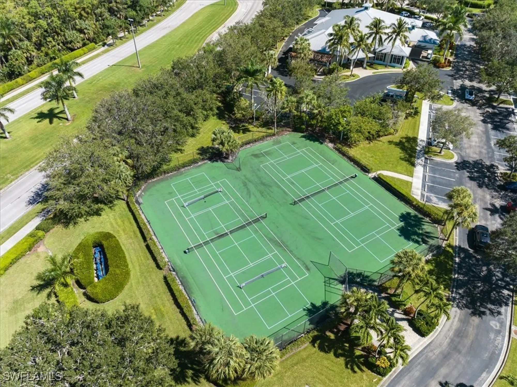 Property Slideshow image 44 of 50 | 7692 cottesmore dr, Naples, FL, 34113