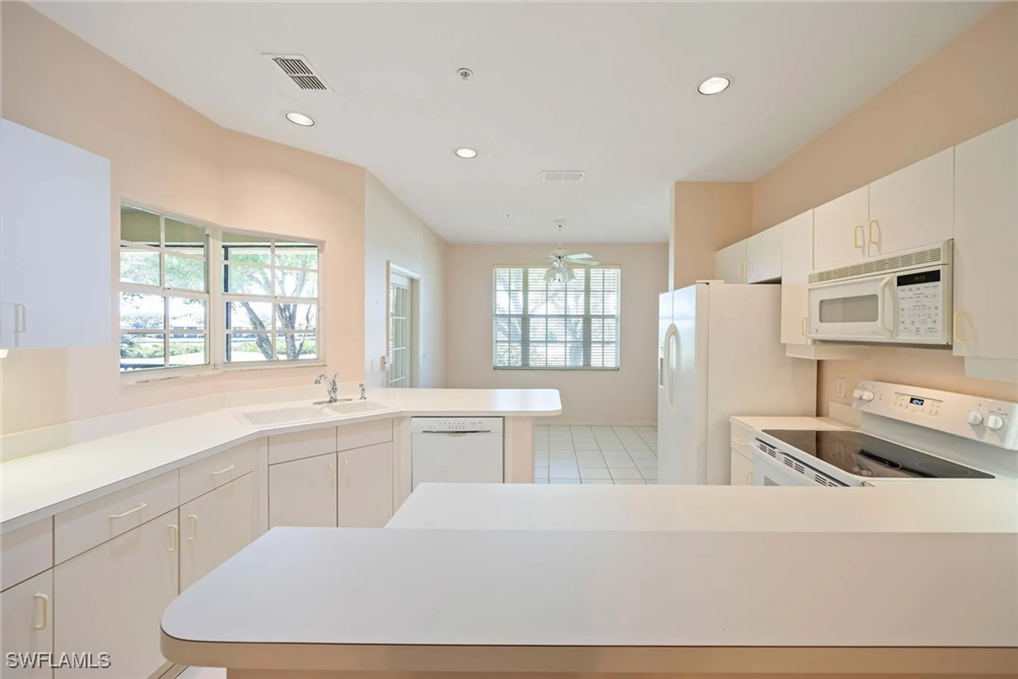 Property Slideshow image 10 of 50 | 24460 reserve ct 202, Bonita Springs, FL, 34134