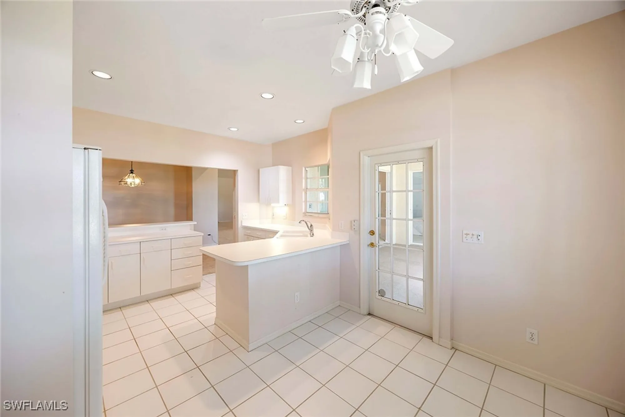 Property Slideshow image 11 of 50 | 24460 reserve ct 202, Bonita Springs, FL, 34134