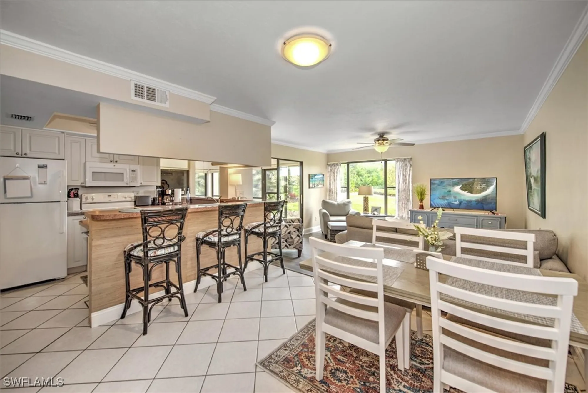 Property Slideshow image 5 of 30 | 5970 trailwinds dr apt 111, Fort Myers, FL, 33907