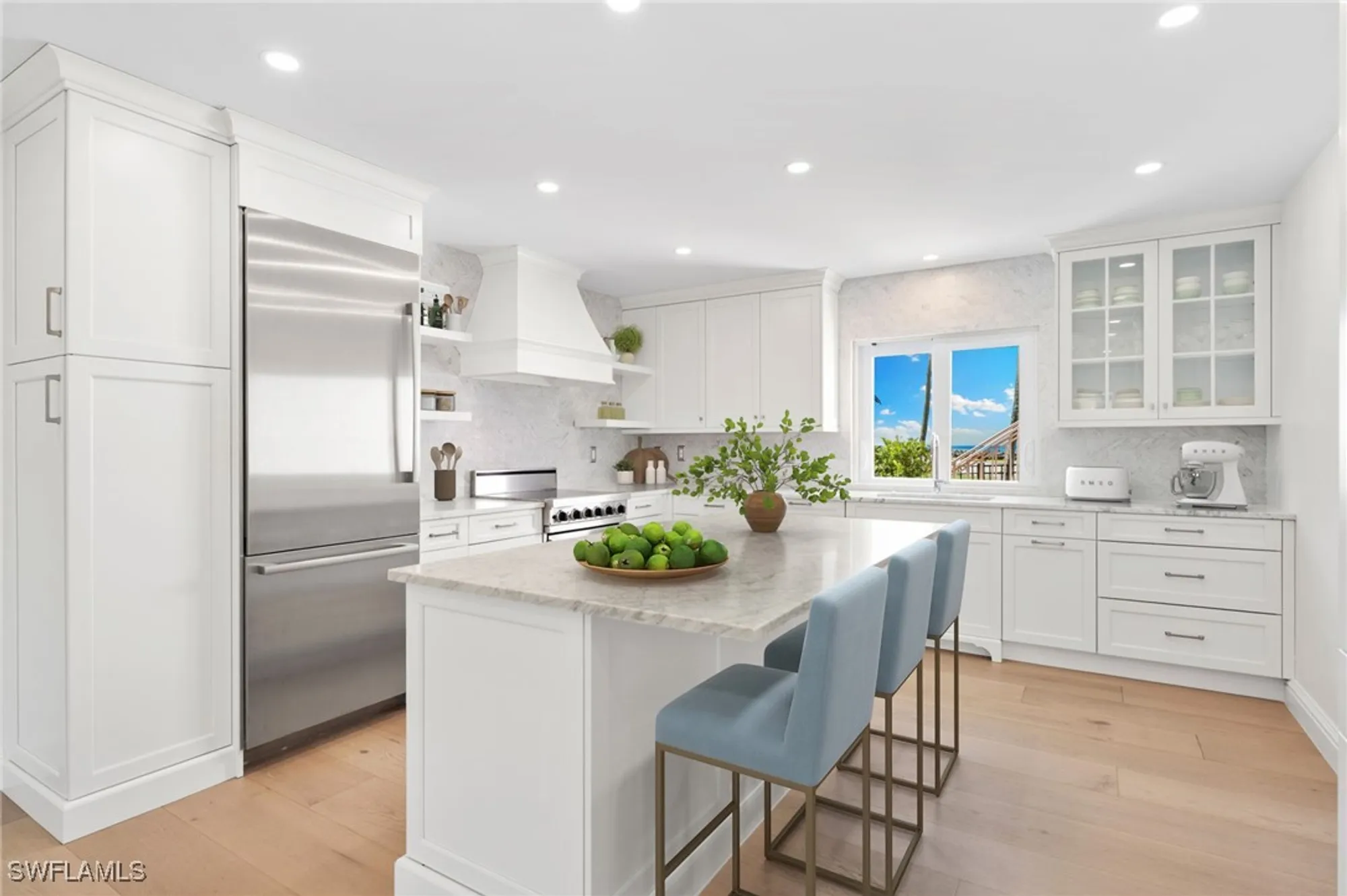 Property Slideshow image 4 of 10 | 2401 gulf shore blvd n villa 1, Naples, FL, 34103