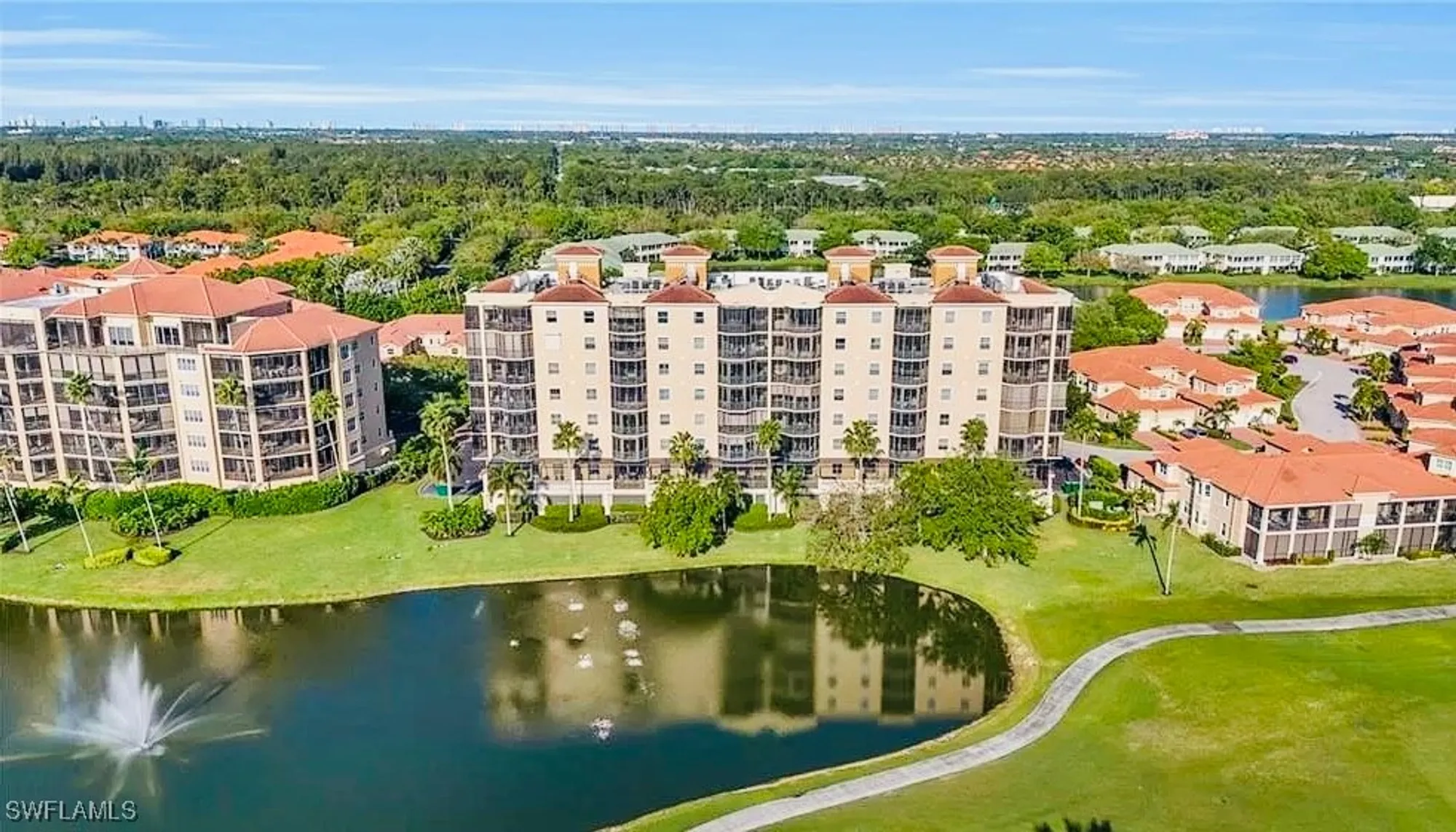 Property Slideshow image 16 of 30 | 580 el camino real unit 3201, Naples, FL, 34119