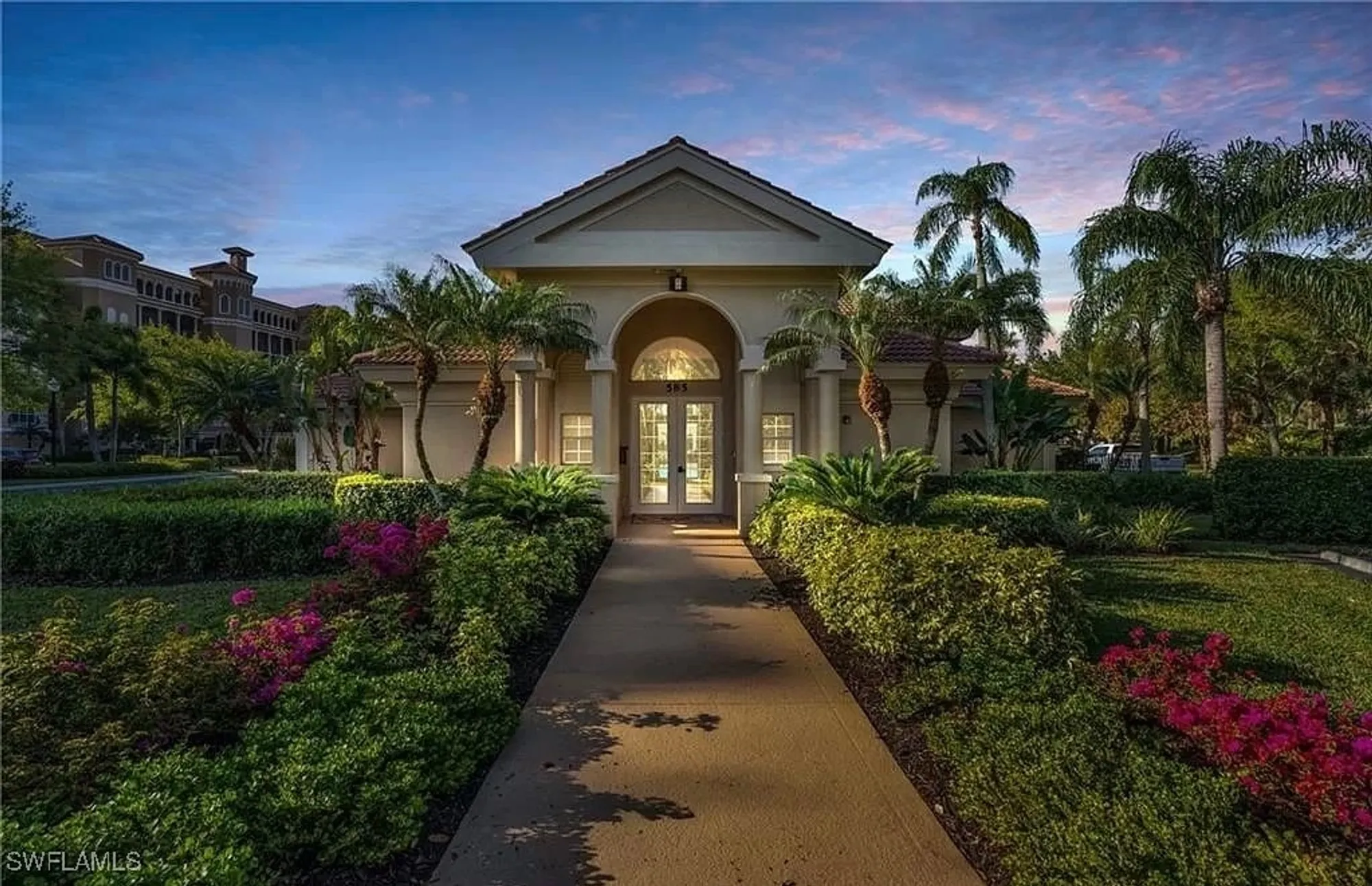 Property Slideshow image 18 of 30 | 580 el camino real unit 3201, Naples, FL, 34119