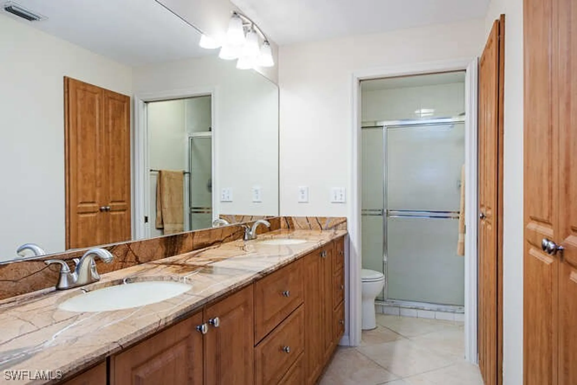 Property Slideshow image 7 of 12 | 853 tanbark dr 103, Naples, FL, 34108