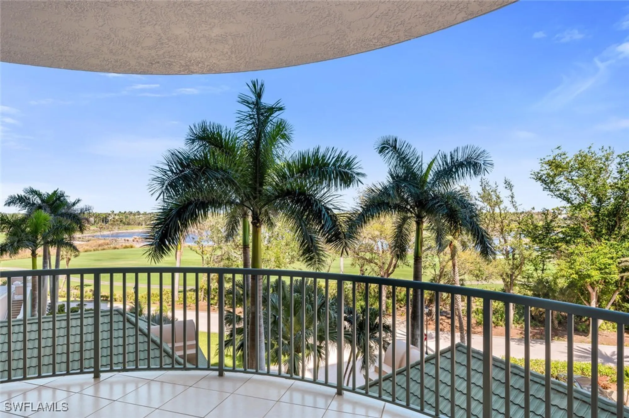 Property Slideshow image 13 of 27 | 4811 island pond ct 402, Bonita Springs, FL, 34134