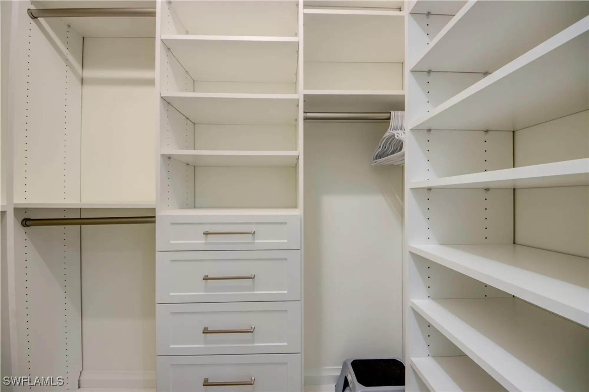 Property Slideshow image 27 of 37 | 9373 aviano dr, Fort Myers, FL, 33913