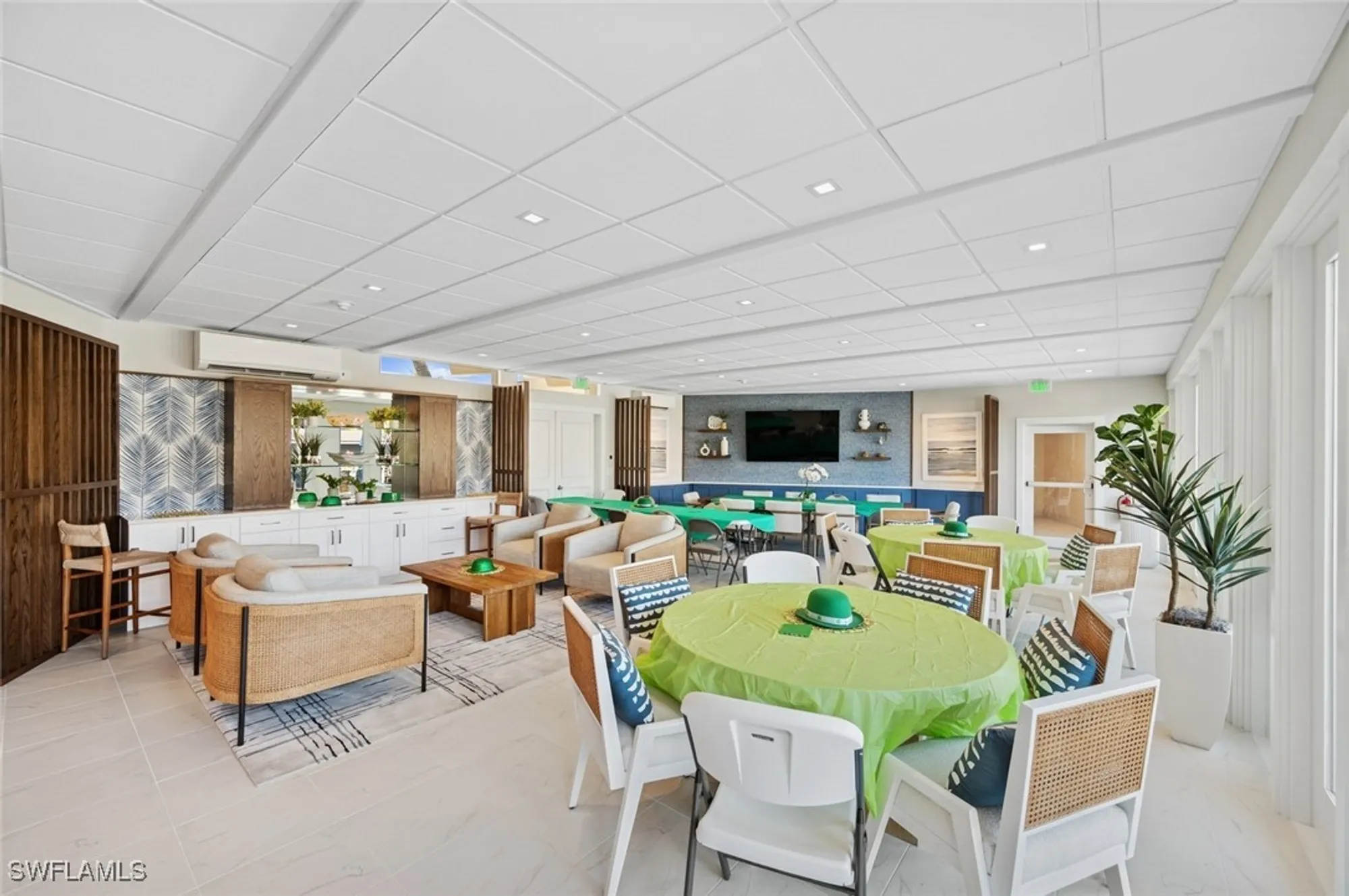 Property Slideshow image 40 of 47 | 3410 gulf shore blvd 403, Naples, FL, 34103