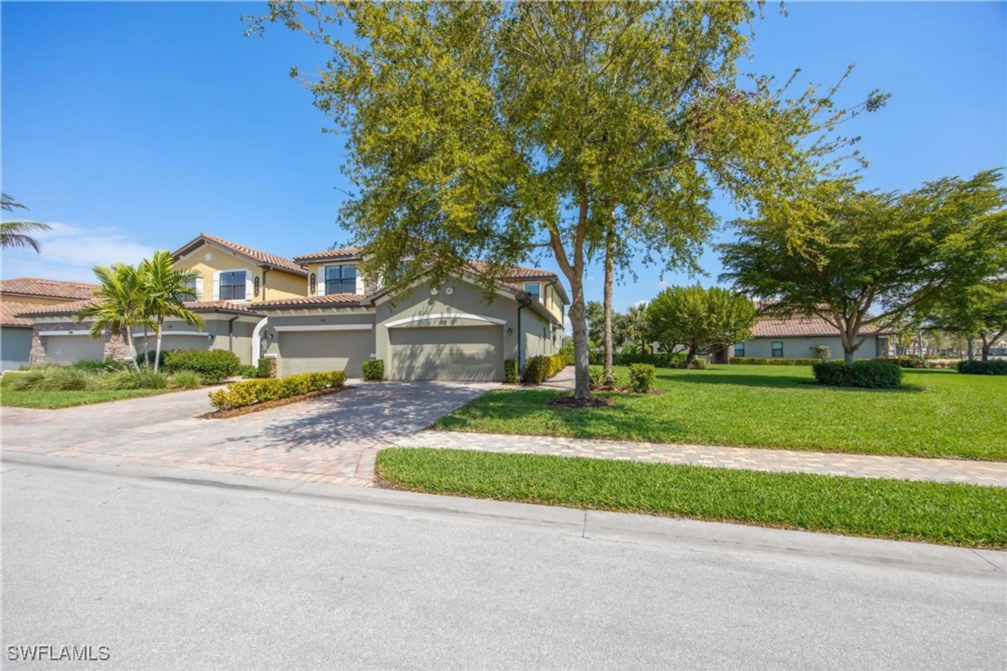 Property Slideshow image 27 of 47 | 9118 prima way 202, Naples, FL, 34113