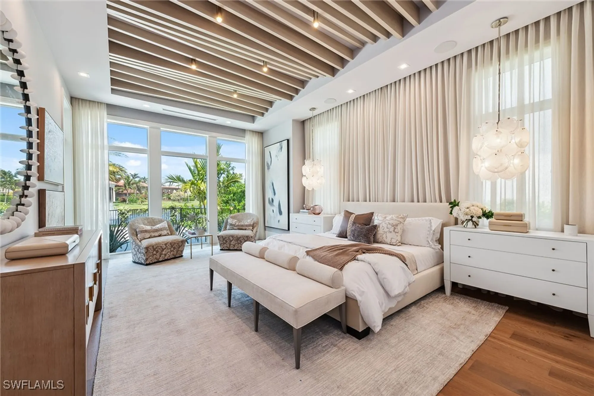 Property Slideshow image 14 of 49 | 355 colony dr, Naples, FL, 34108