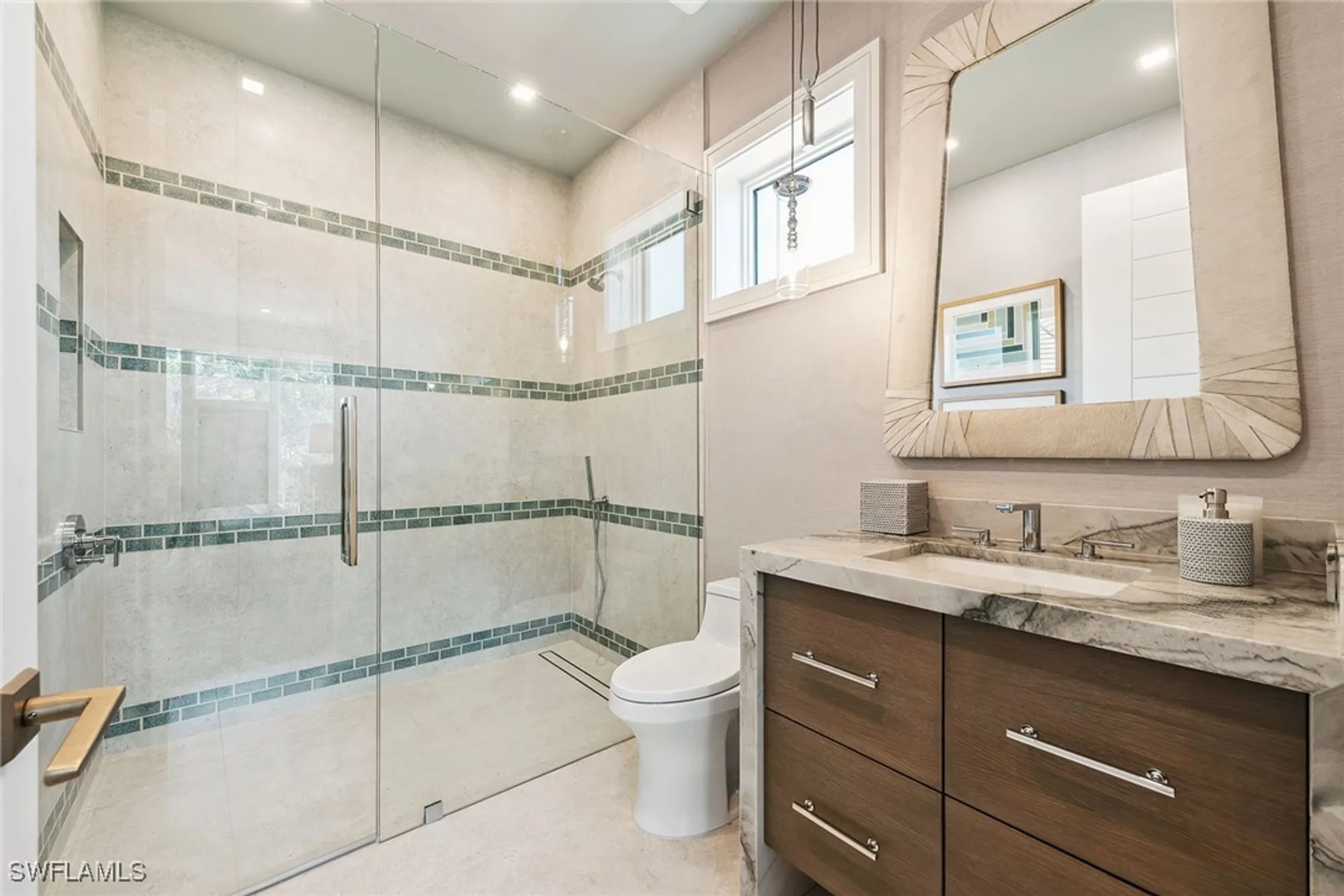 Property Slideshow image 24 of 49 | 355 colony dr, Naples, FL, 34108