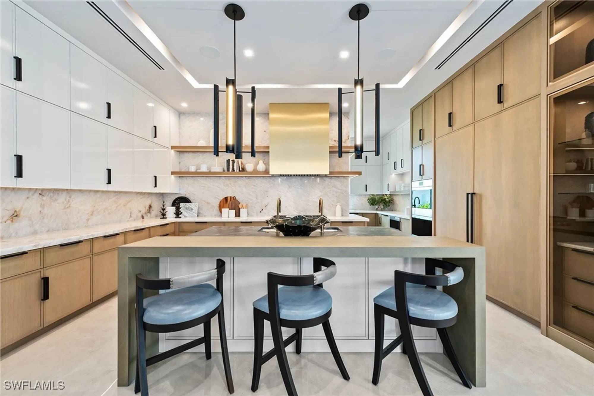 Property Slideshow image 6 of 49 | 355 colony dr, Naples, FL, 34108