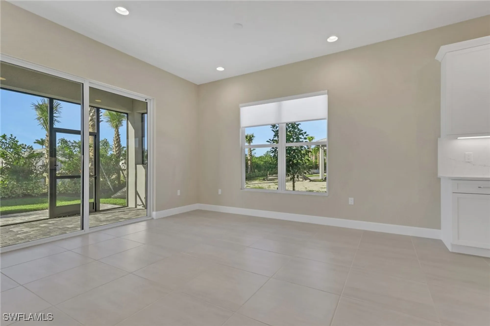 Property Slideshow image 11 of 33 | 2631 durham cir, Naples, FL, 34112