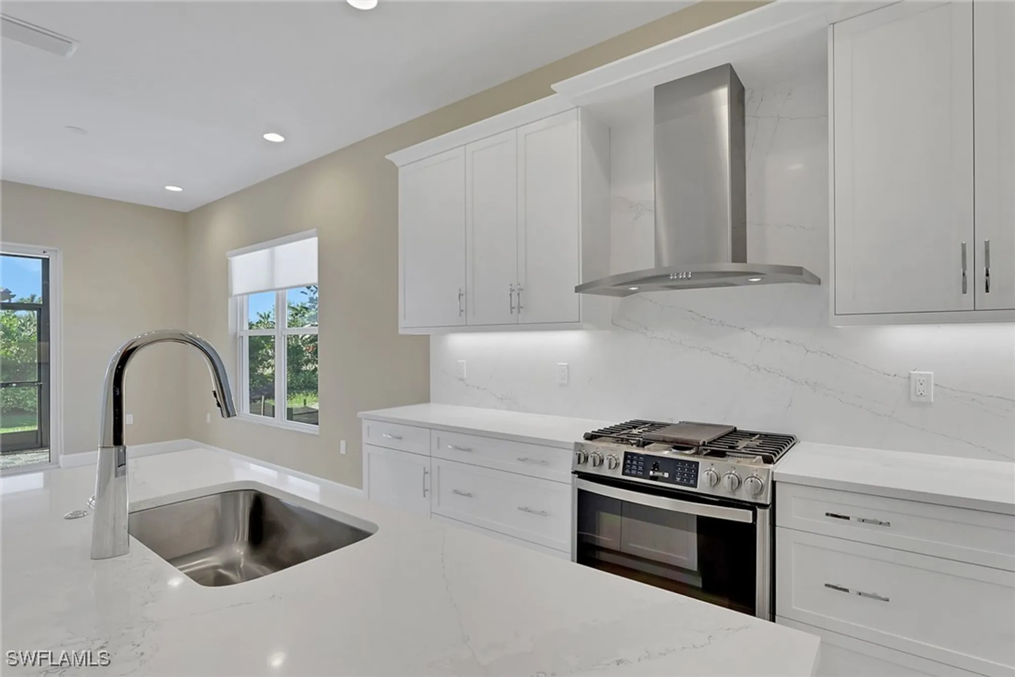 Property Slideshow image 5 of 33 | 2631 durham cir, Naples, FL, 34112
