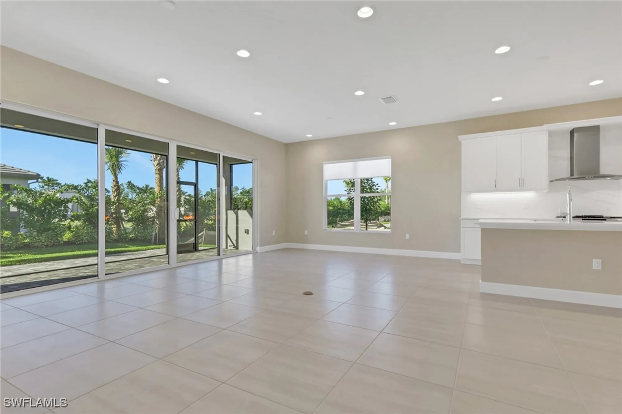 Property Slideshow image 7 of 33 | 2631 durham cir, Naples, FL, 34112