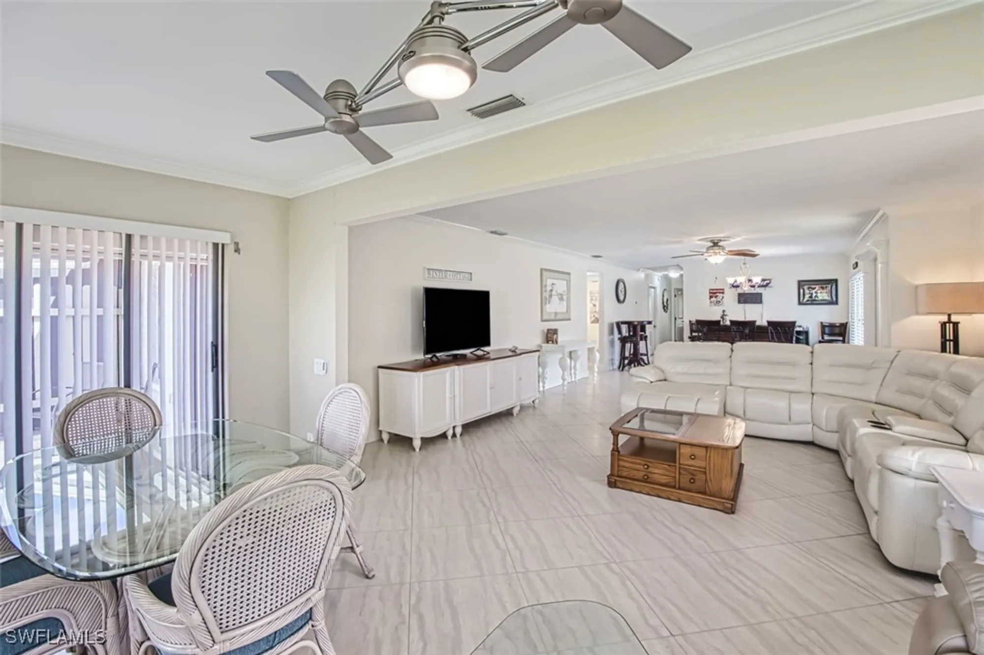 Property Slideshow image 13 of 50 | 1815 pine glade cir, Fort Myers, FL, 33907