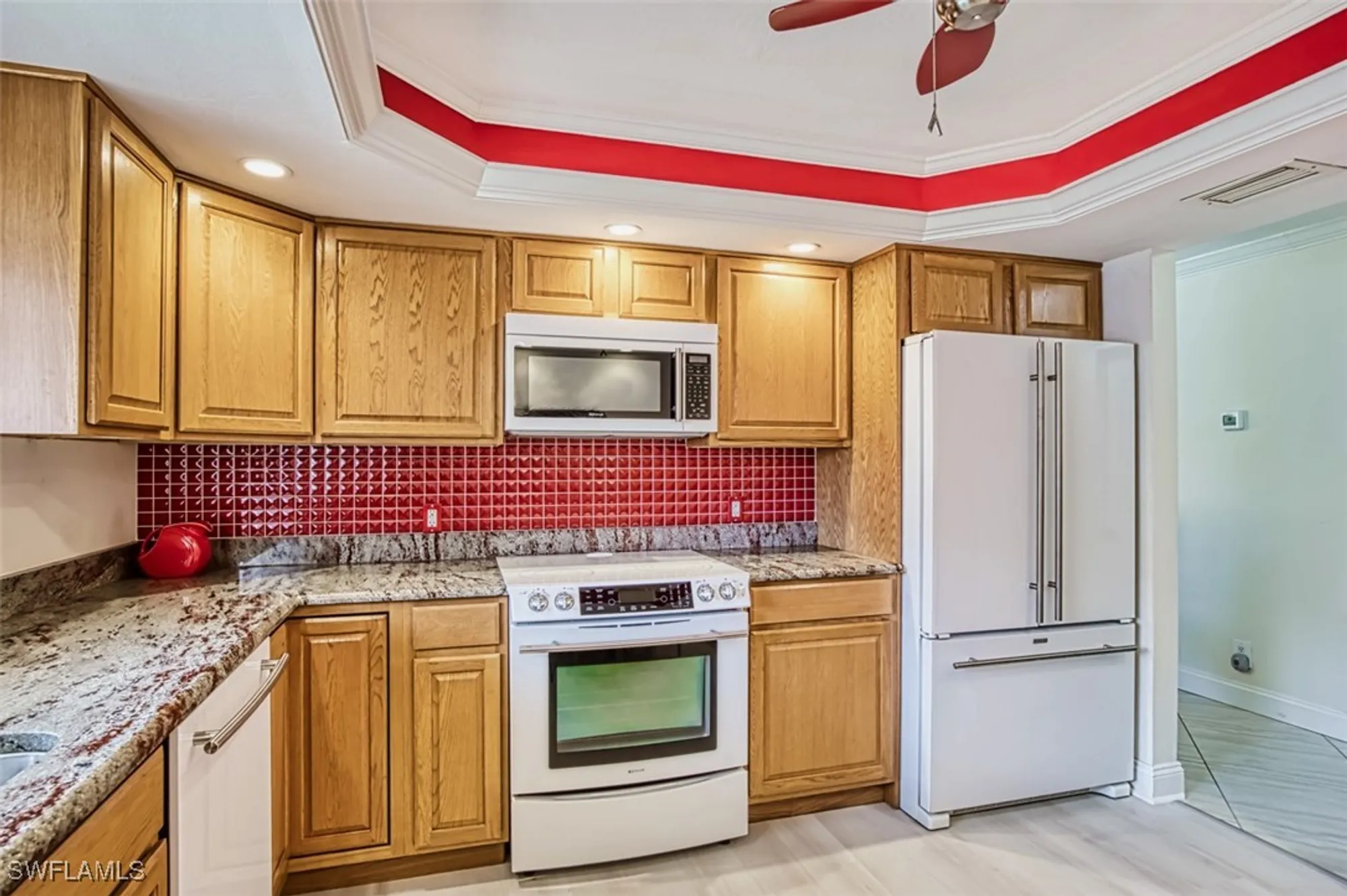 Property Slideshow image 23 of 50 | 1815 pine glade cir, Fort Myers, FL, 33907