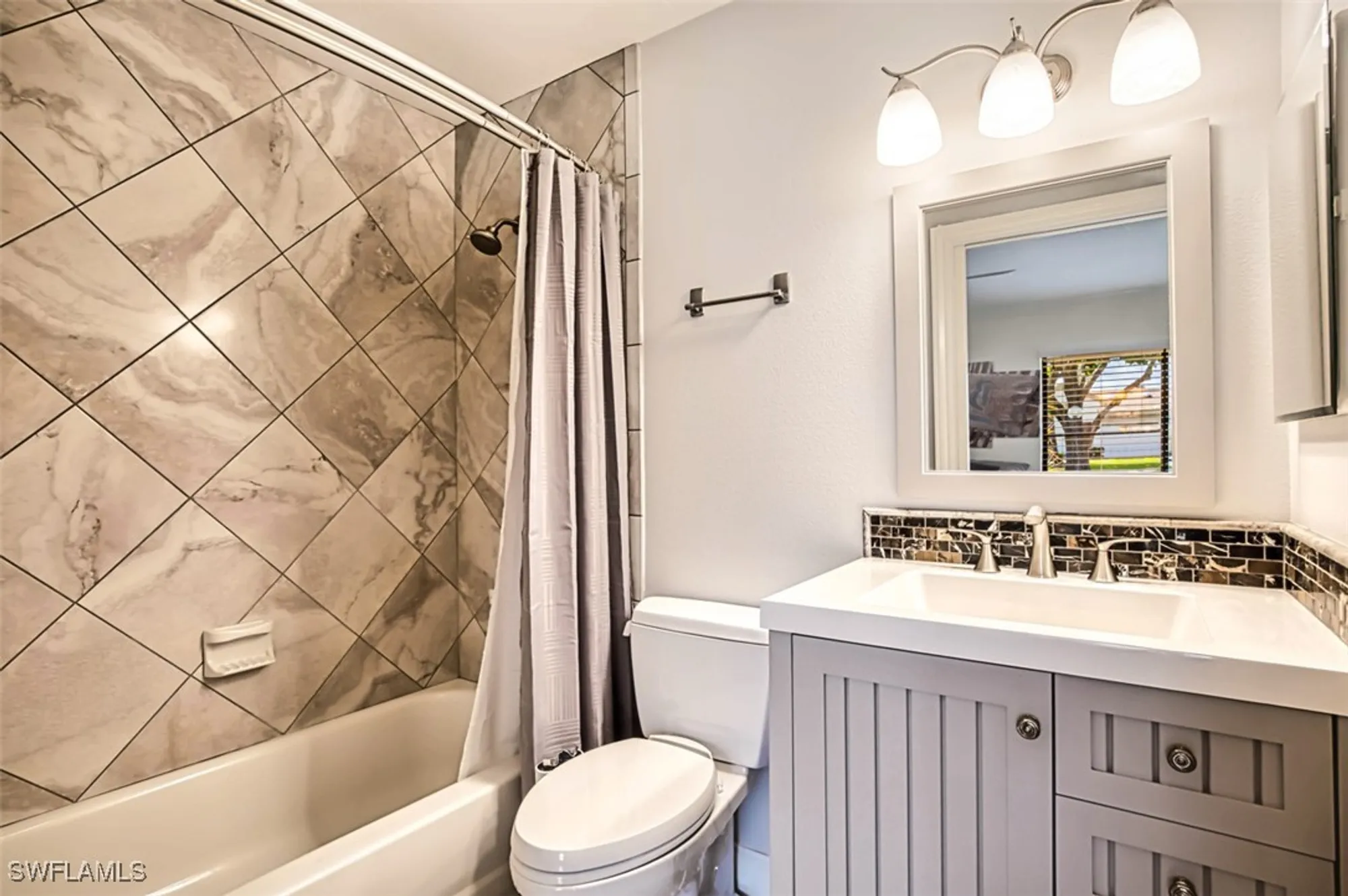 Property Slideshow image 37 of 50 | 1815 pine glade cir, Fort Myers, FL, 33907