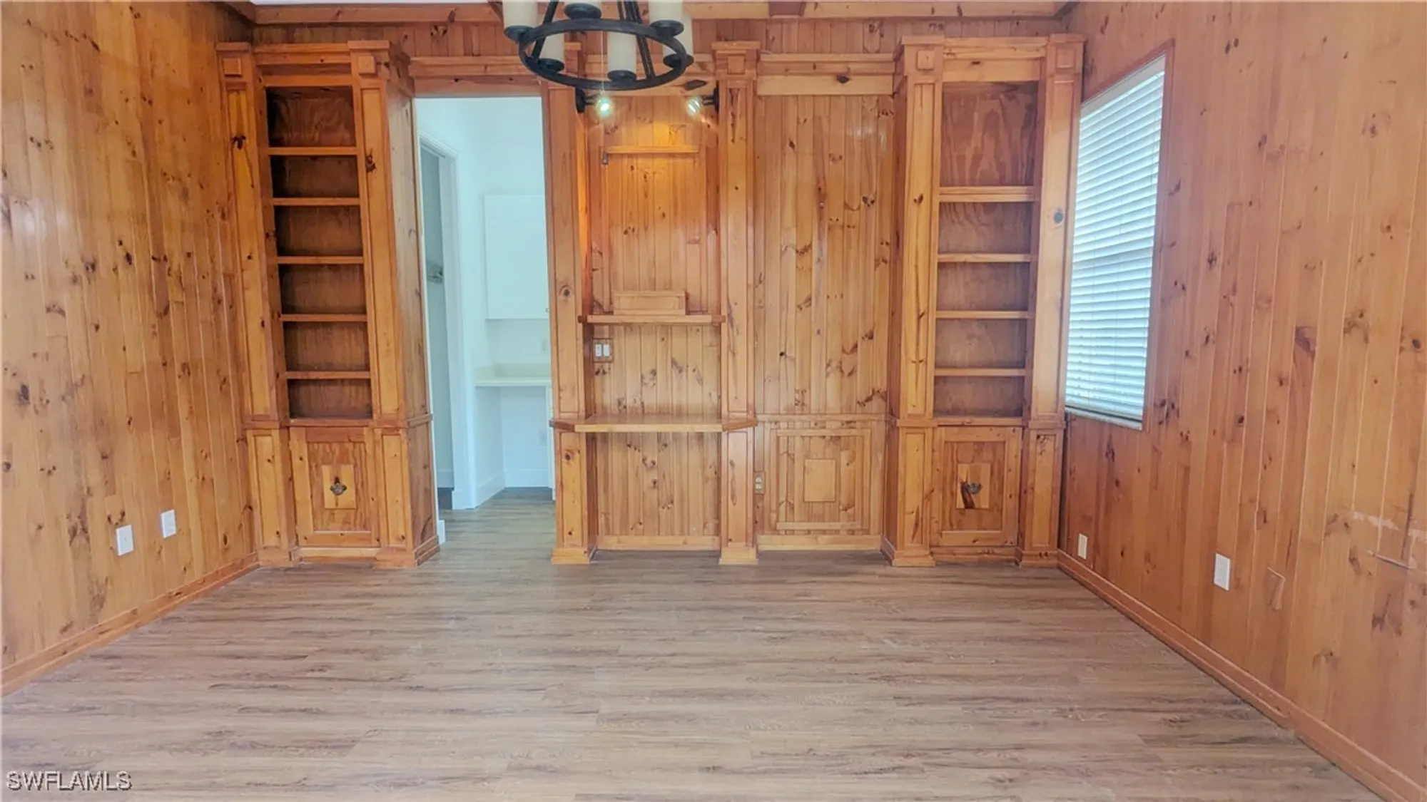 Property Slideshow image 7 of 50 | 6733 bent grass dr, Naples, FL, 34113