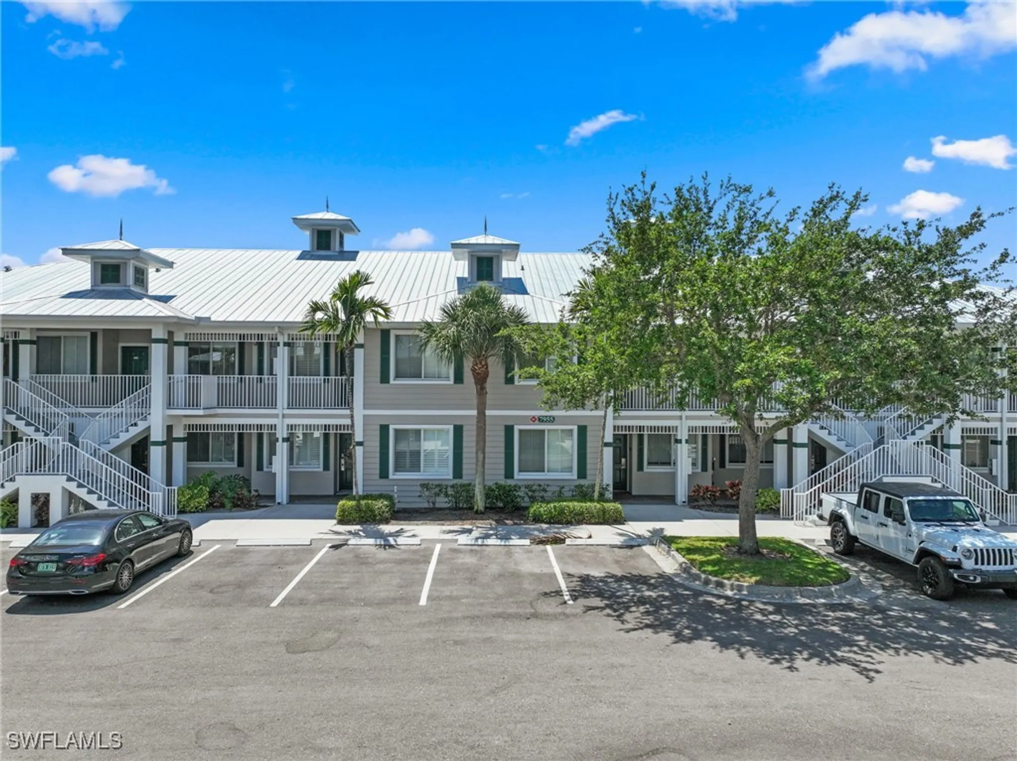 Property Slideshow image 13 of 37 | 7955 mahogany run ln 515, Naples, FL, 34113