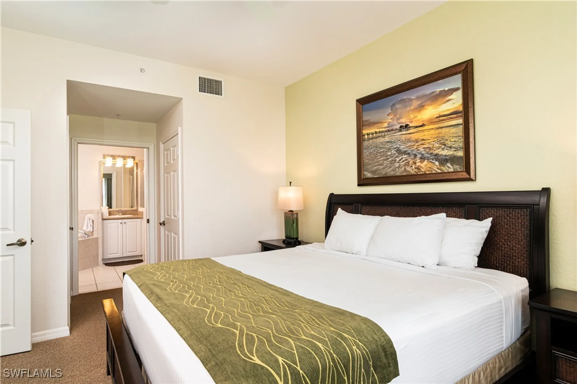 Property Slideshow image 7 of 37 | 7955 mahogany run ln 515, Naples, FL, 34113