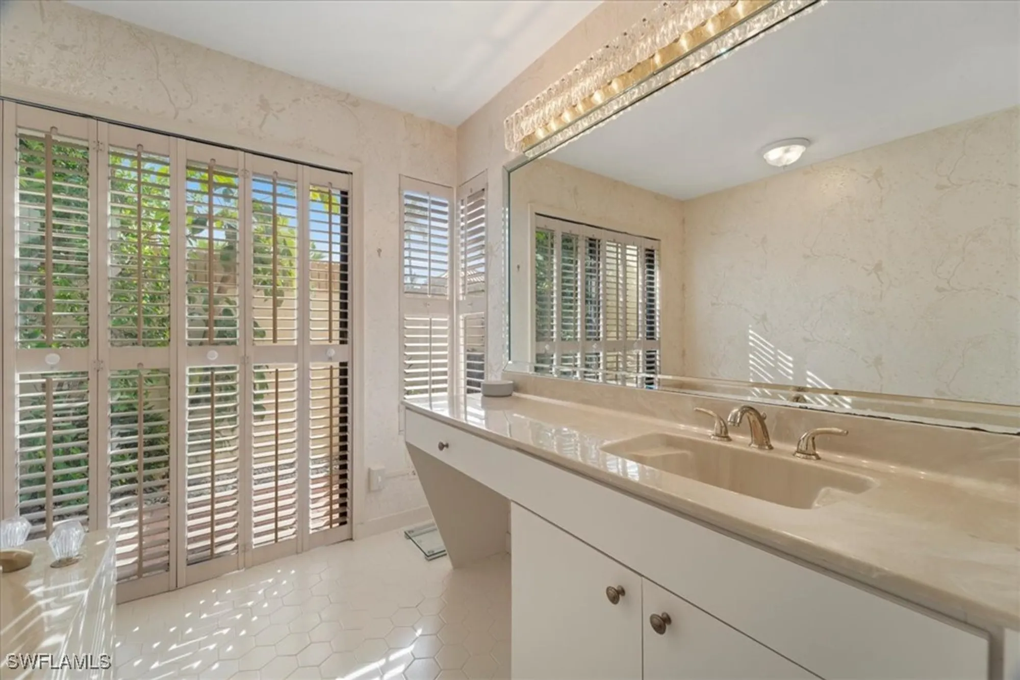 Property Slideshow image 36 of 48 | 6740 pelican bay blvd, Naples, FL, 34108