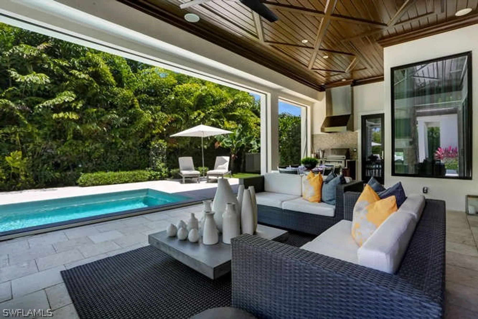 Property Slideshow image 19 of 20 | 595 regatta rd, Naples, FL, 34103