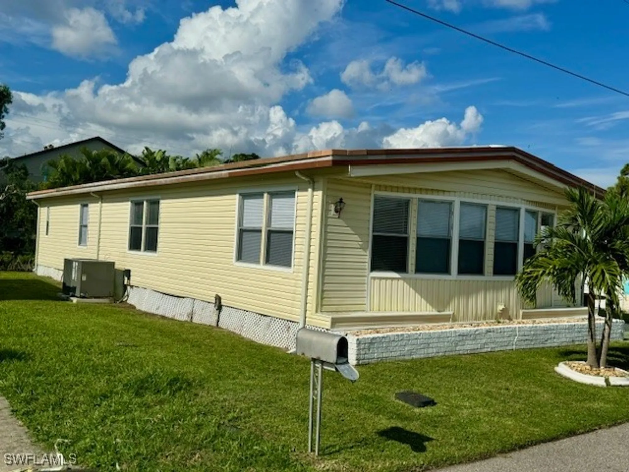 Property Slideshow image 17 of 40 | 14591 paul revere loop, North Fort Myers, FL, 33917