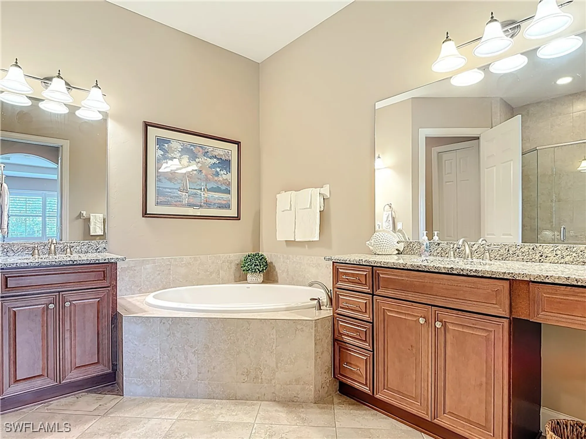 Property Slideshow image 23 of 46 | 10271 glastonbury cir 202, Fort Myers, FL, 33913